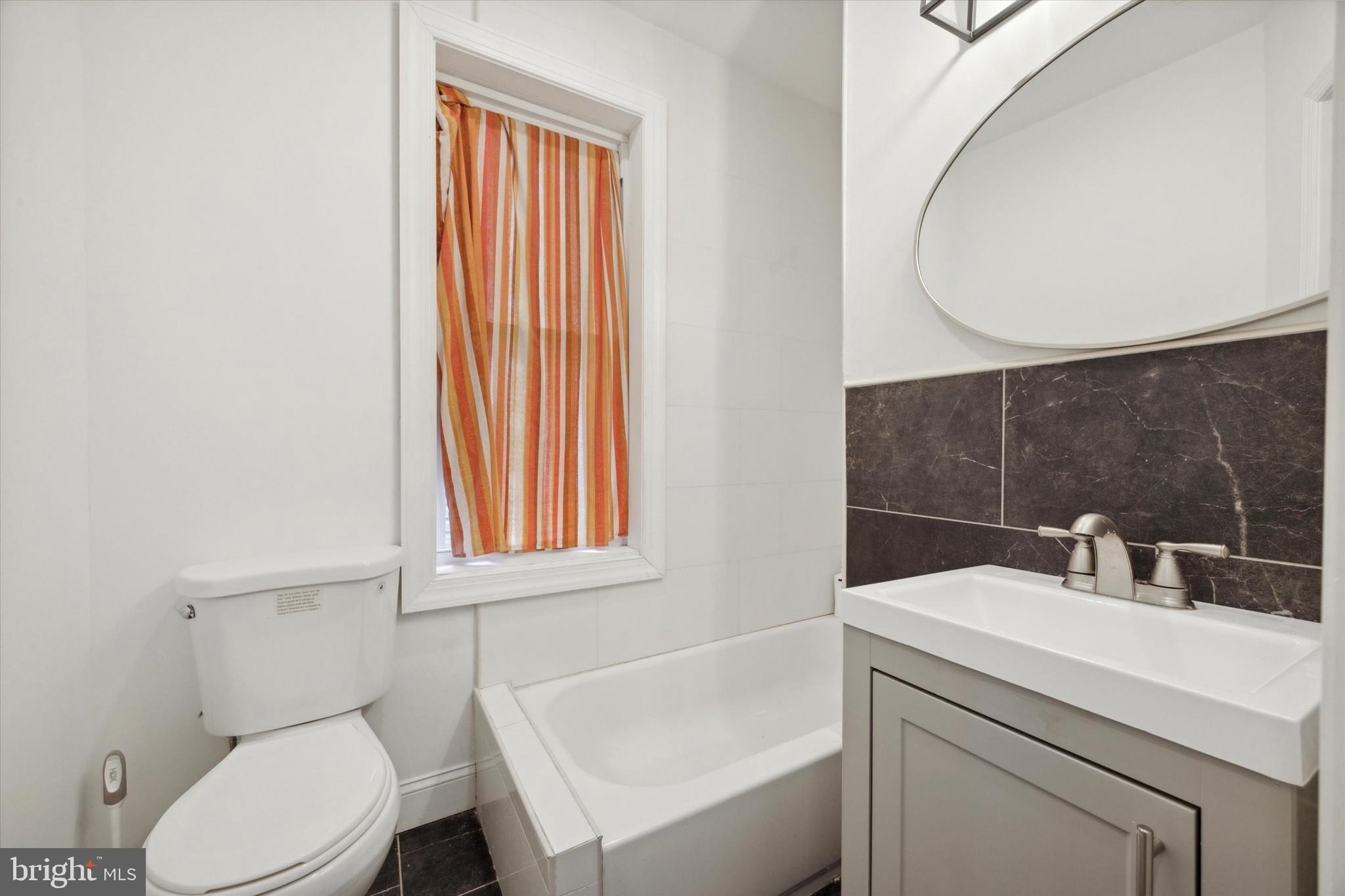 STRAWBERRY MANSION - Residential