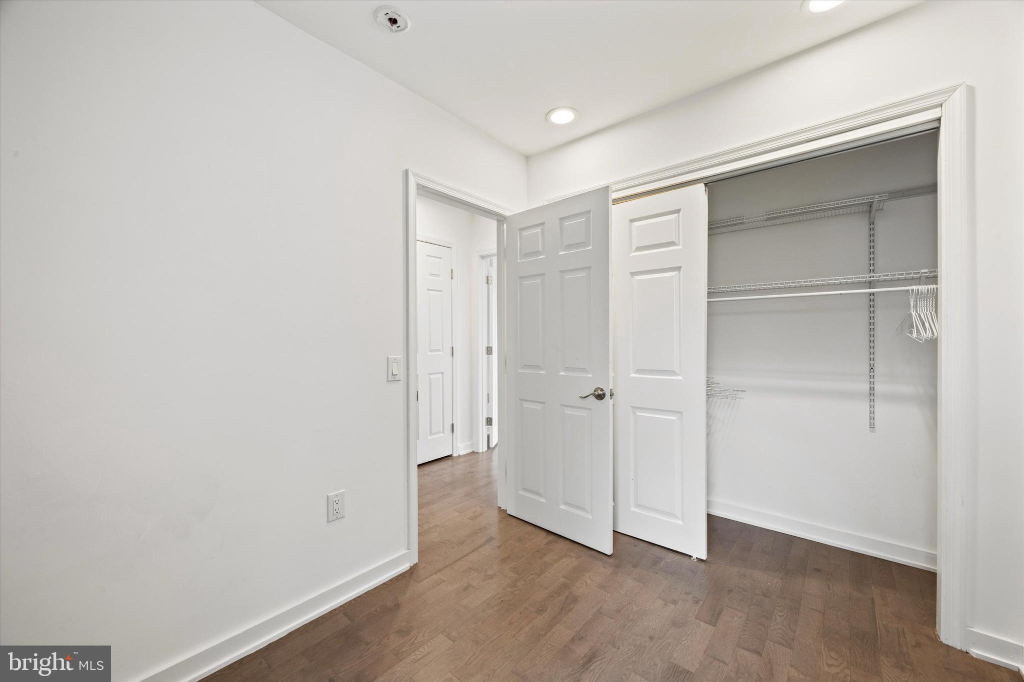 STRAWBERRY MANSION - Residential