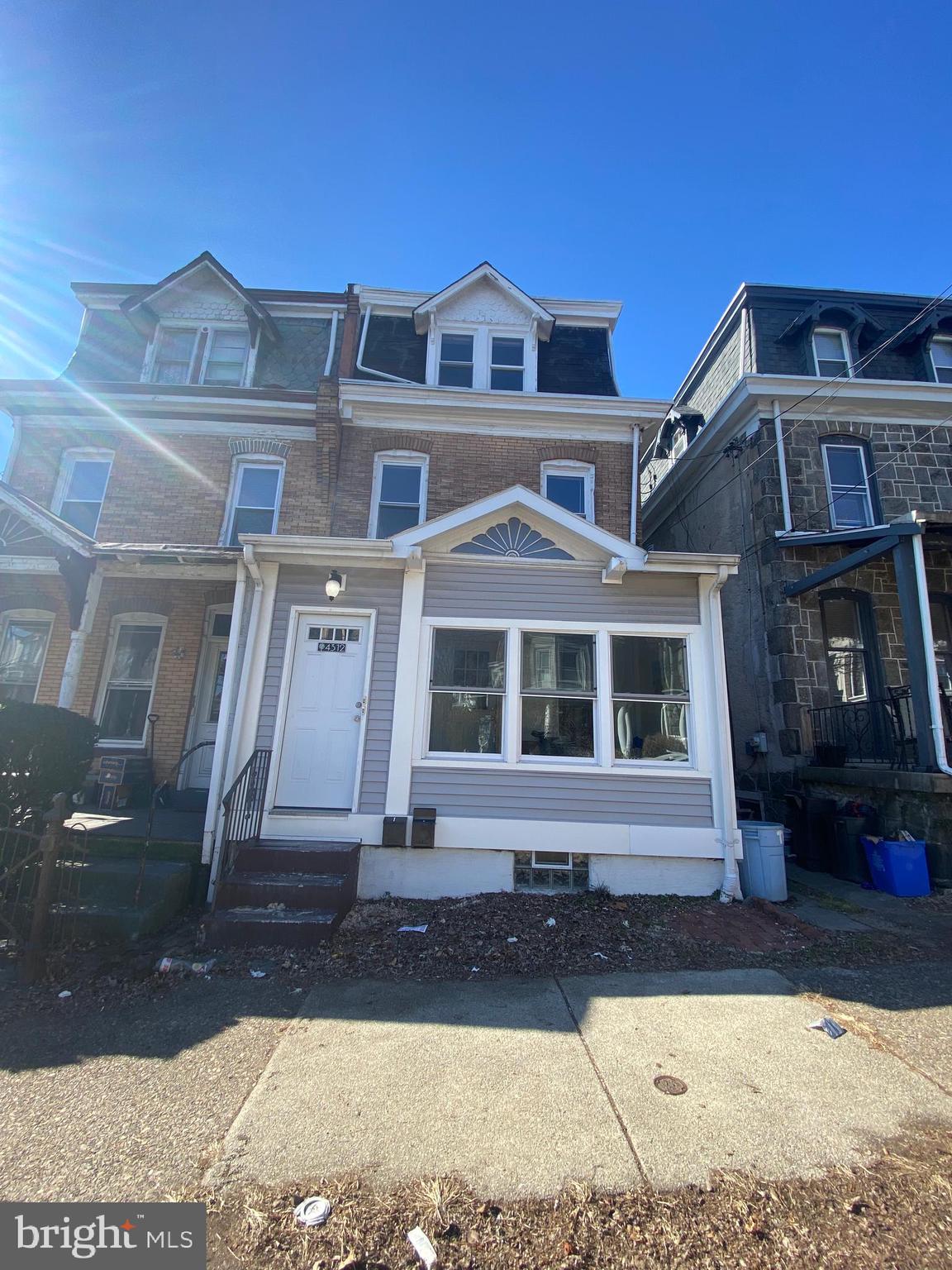 MANAYUNK - Residential Lease