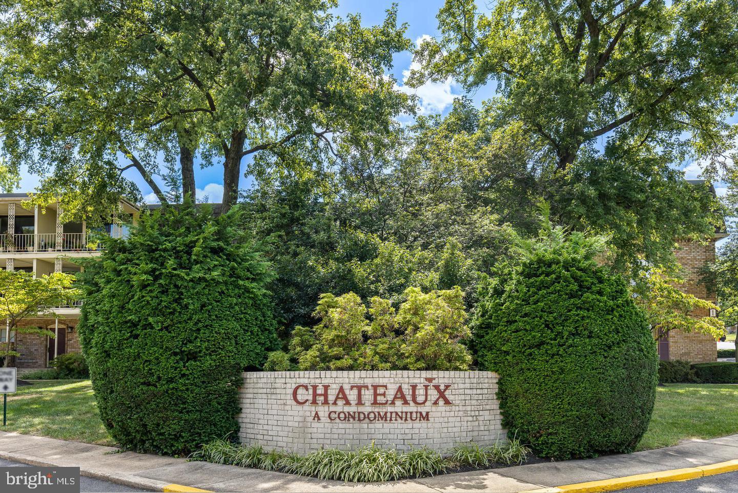 CHATEAUX CONDO - Residential
