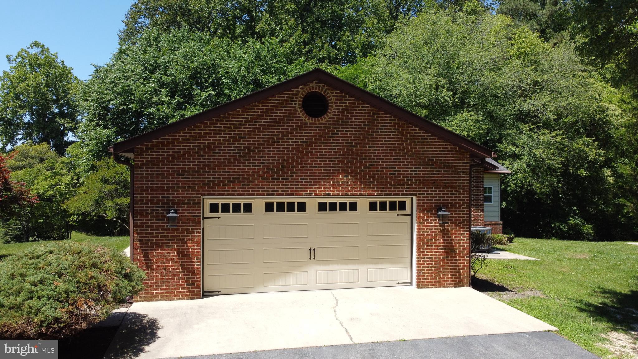 BENEDICT FARMS - Residential