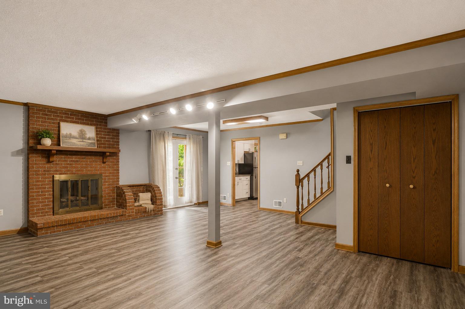 BENEDICT FARMS - Residential