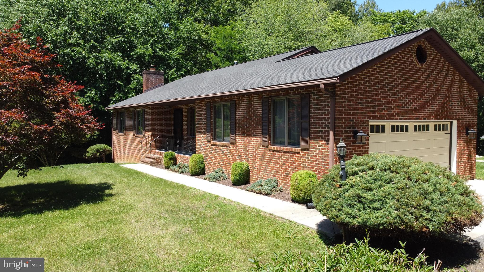 BENEDICT FARMS - Residential