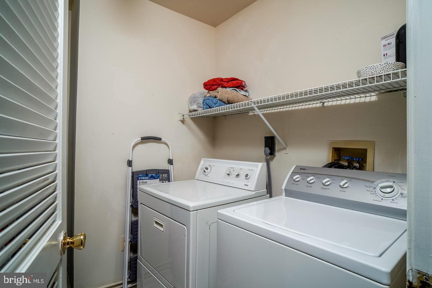 ELKRIDGE TOWN CENTER - Residential