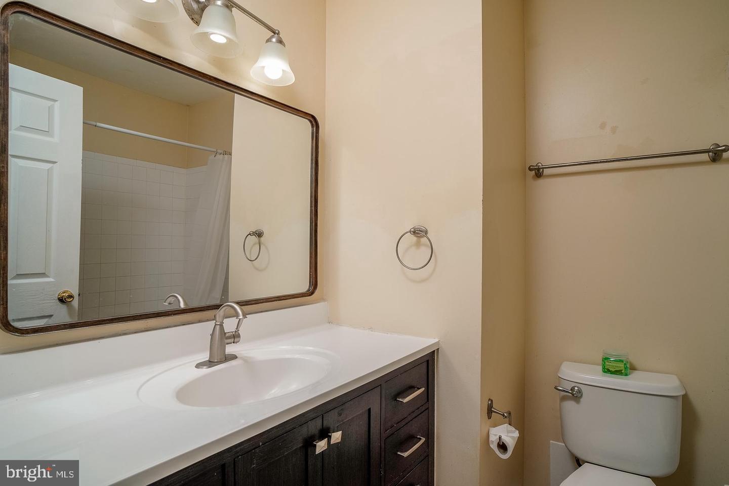 ELKRIDGE TOWN CENTER - Residential