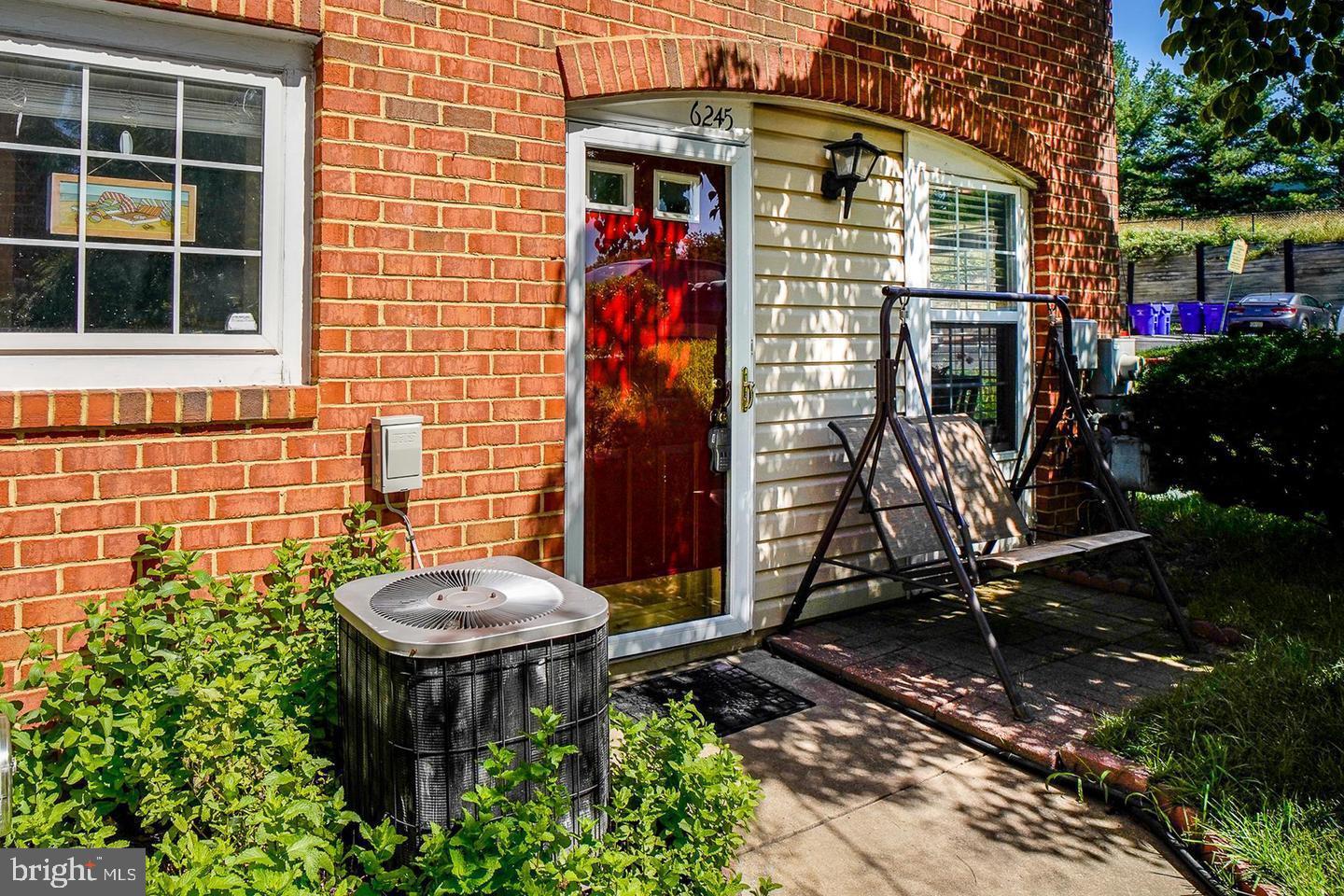ELKRIDGE TOWN CENTER - Residential