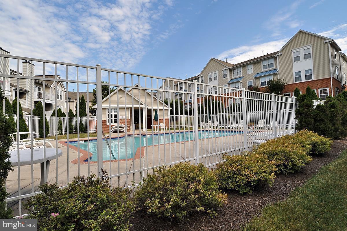 ELKRIDGE TOWN CENTER - Residential