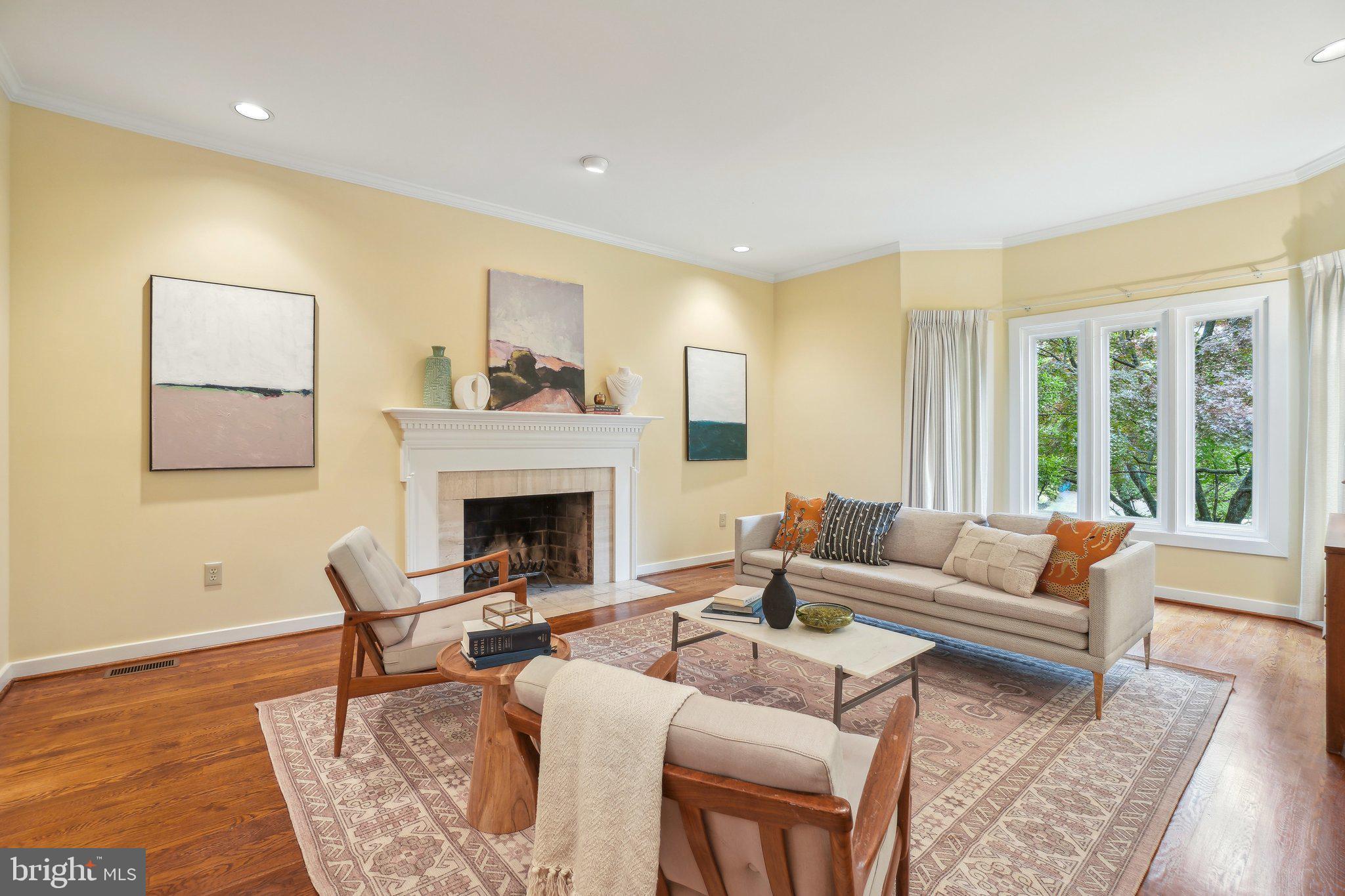 WOODHAVEN - Residential