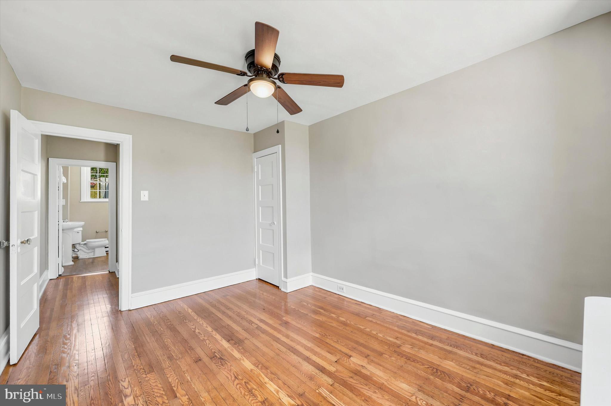 EAST FALLS - Residential