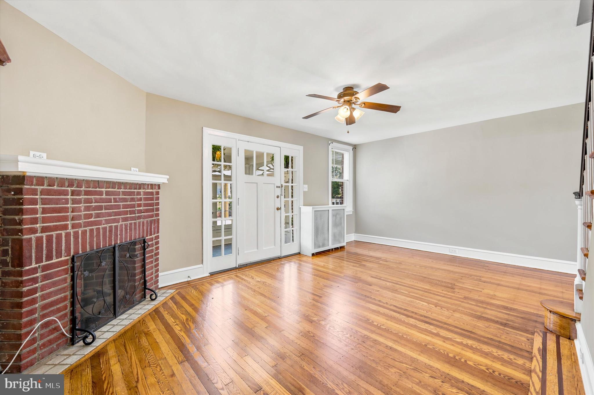 EAST FALLS - Residential