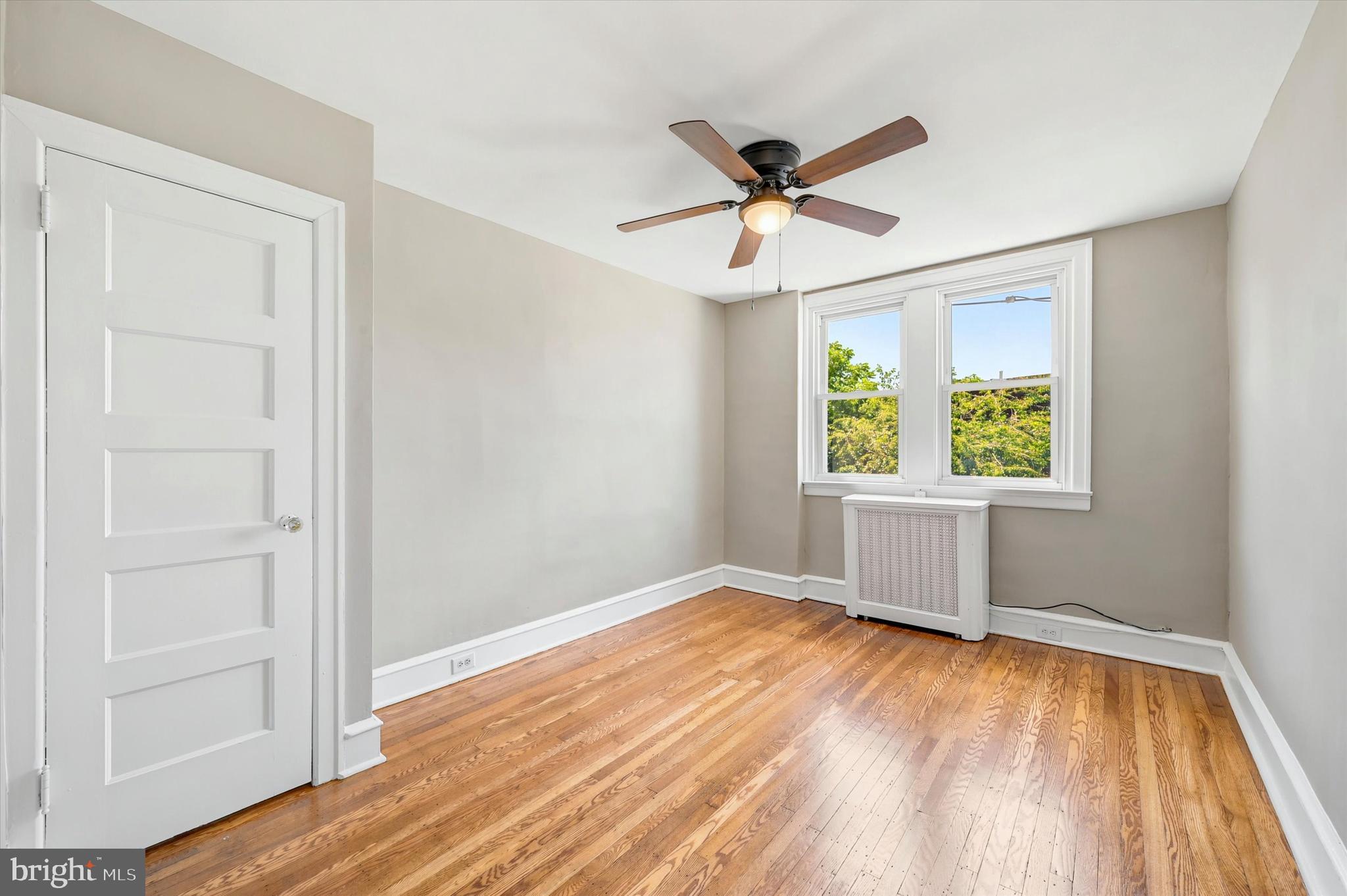 EAST FALLS - Residential