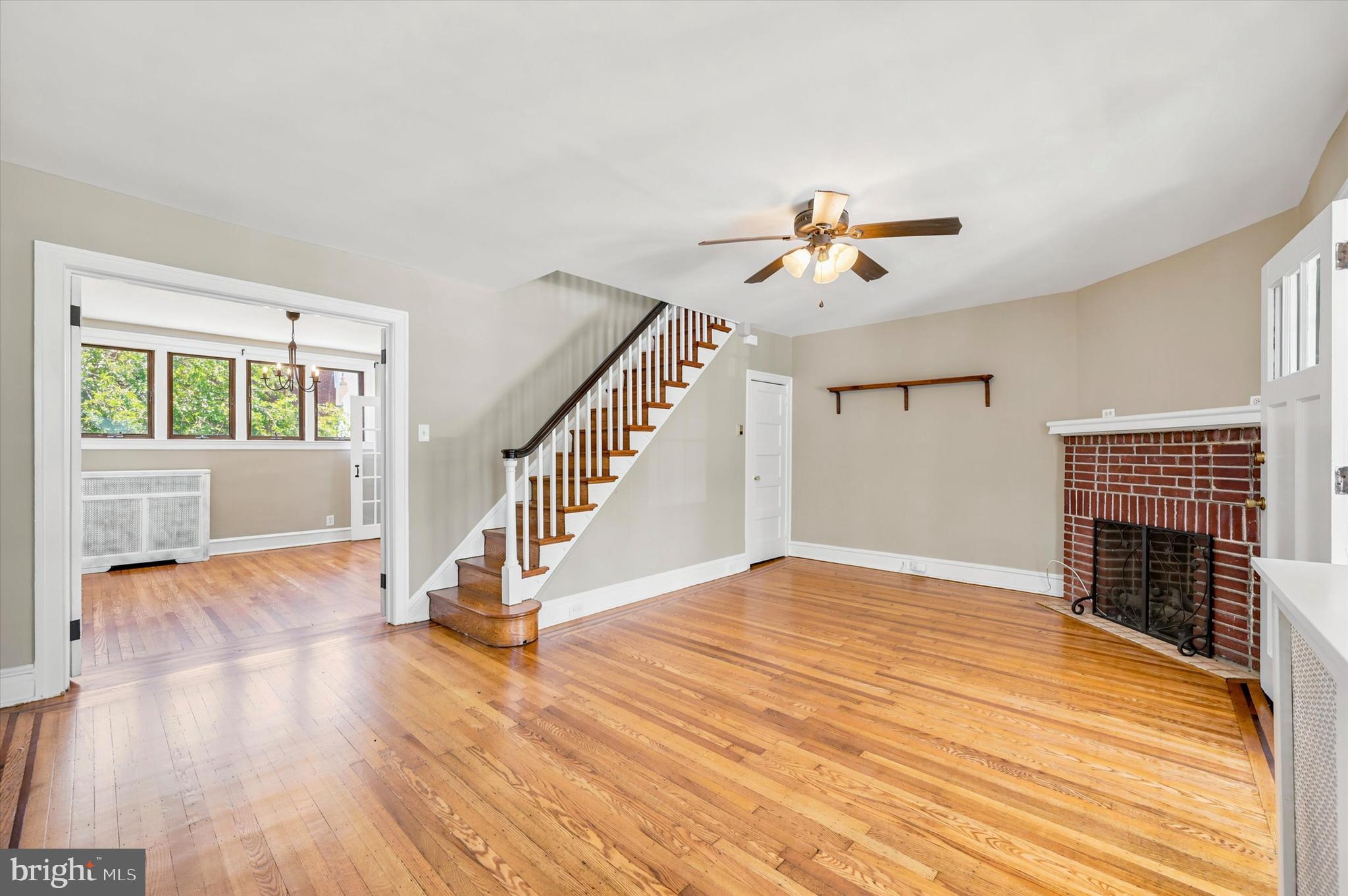 EAST FALLS - Residential