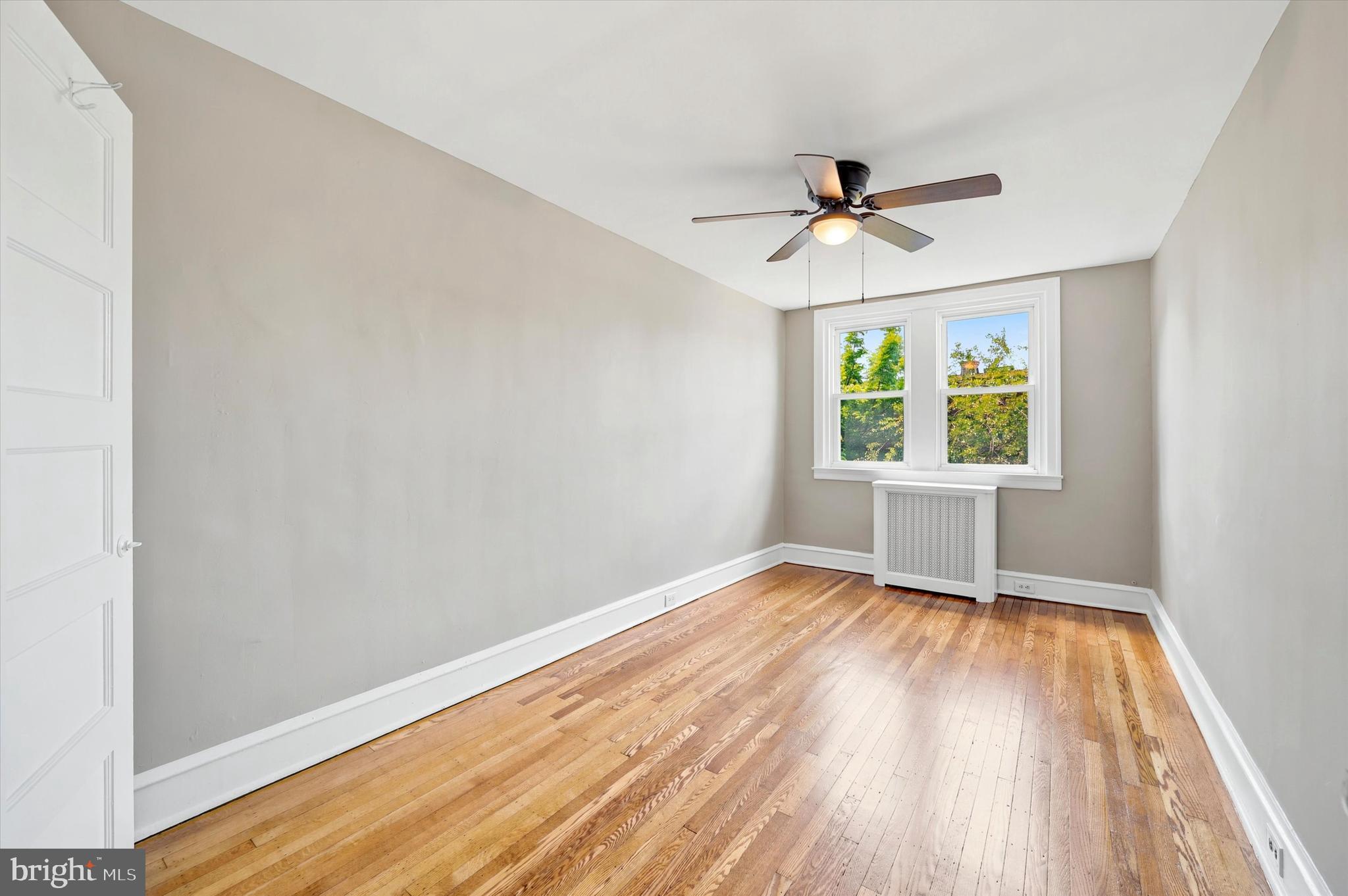 EAST FALLS - Residential