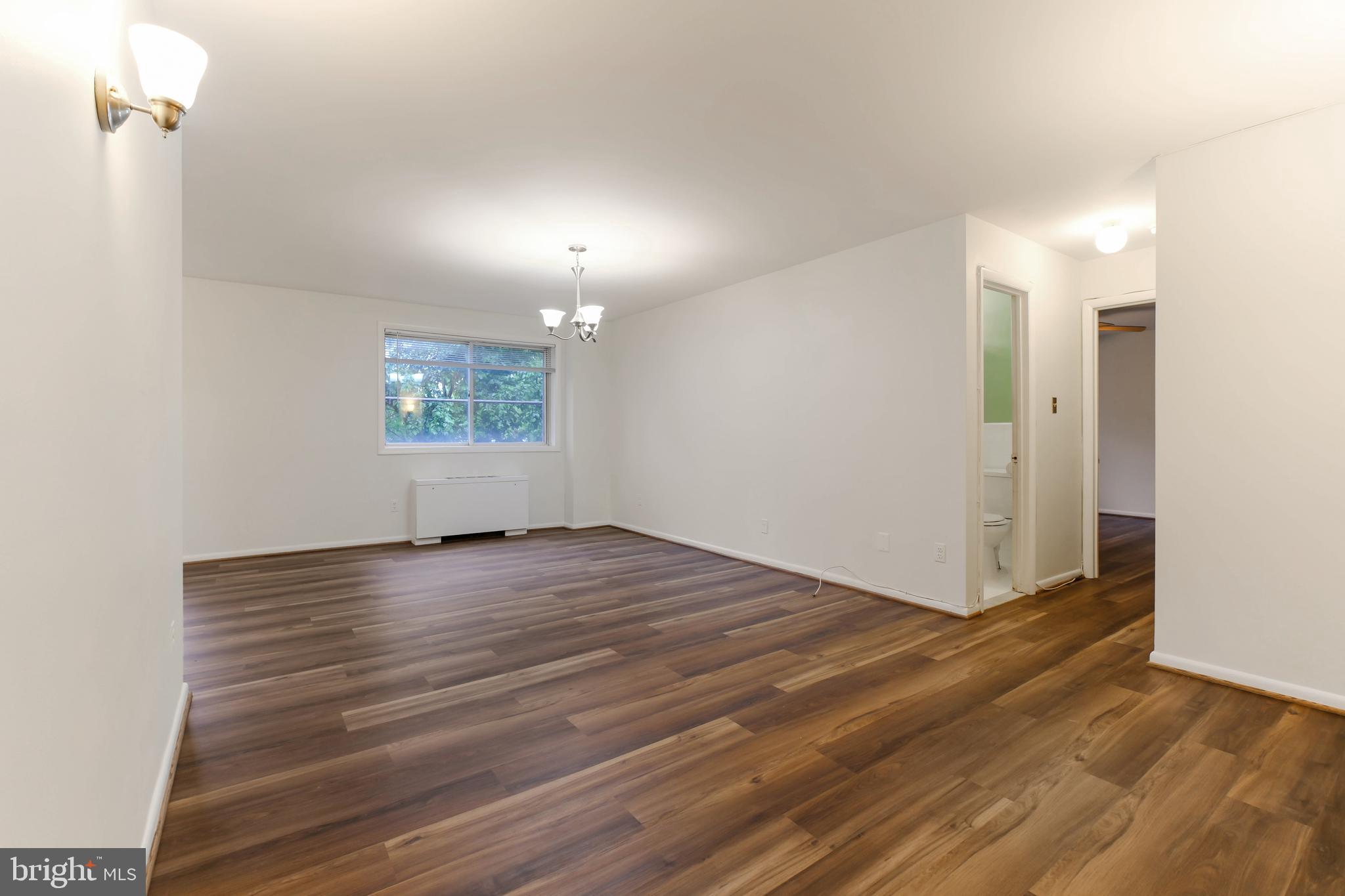 COLUMBIA KNOLL - Residential