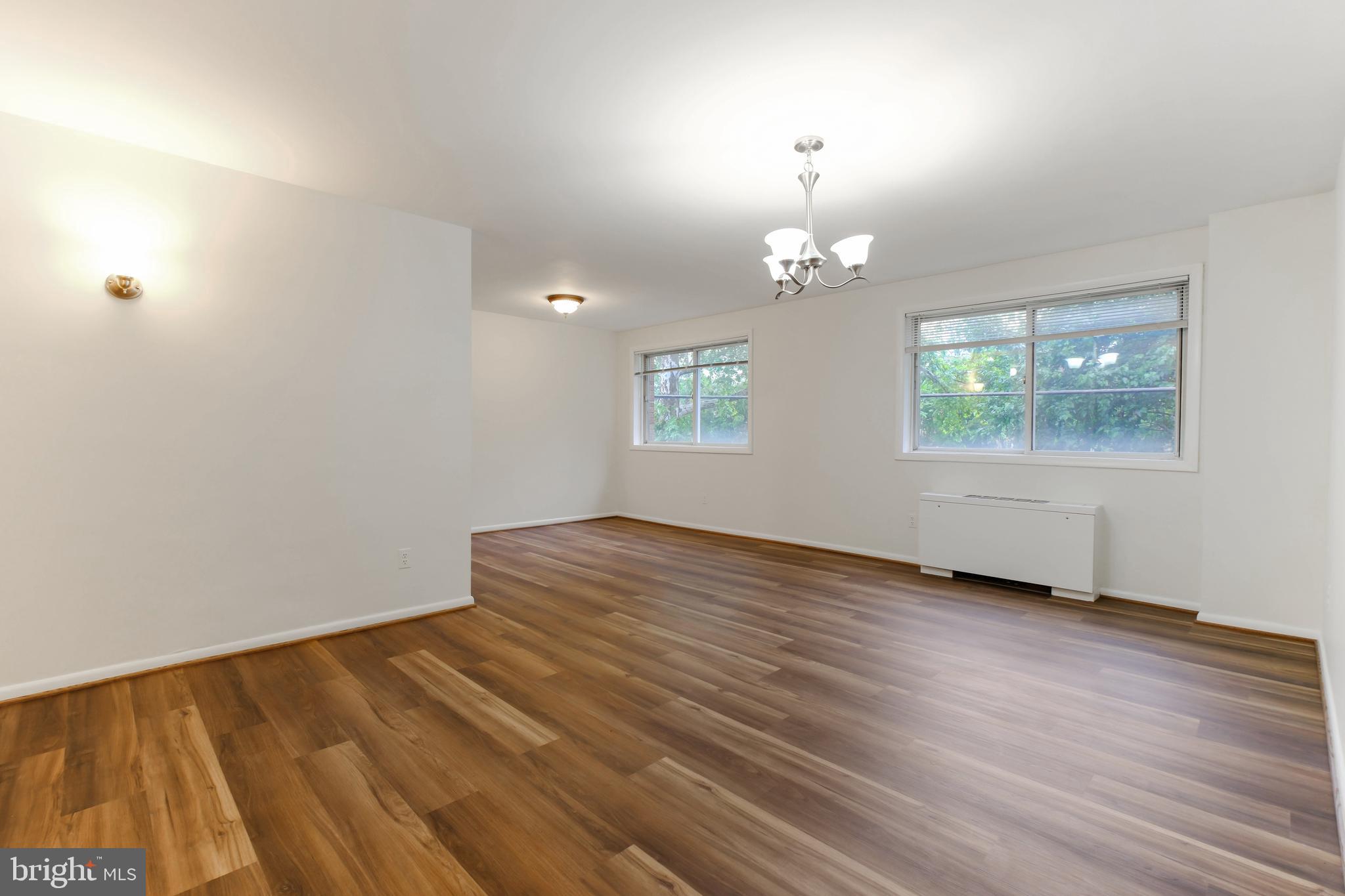 COLUMBIA KNOLL - Residential