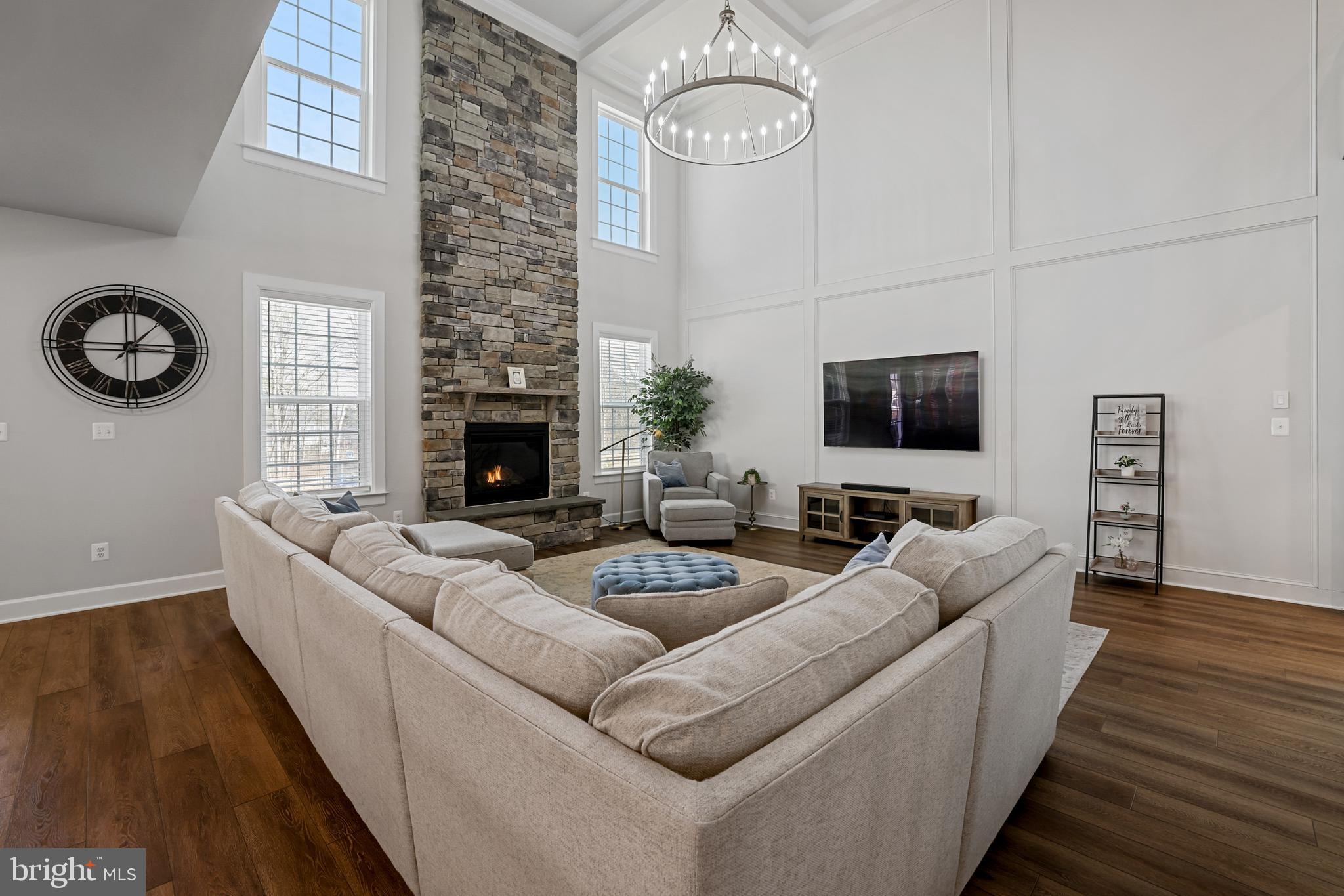 VIRGINIA CROSSING - Residential