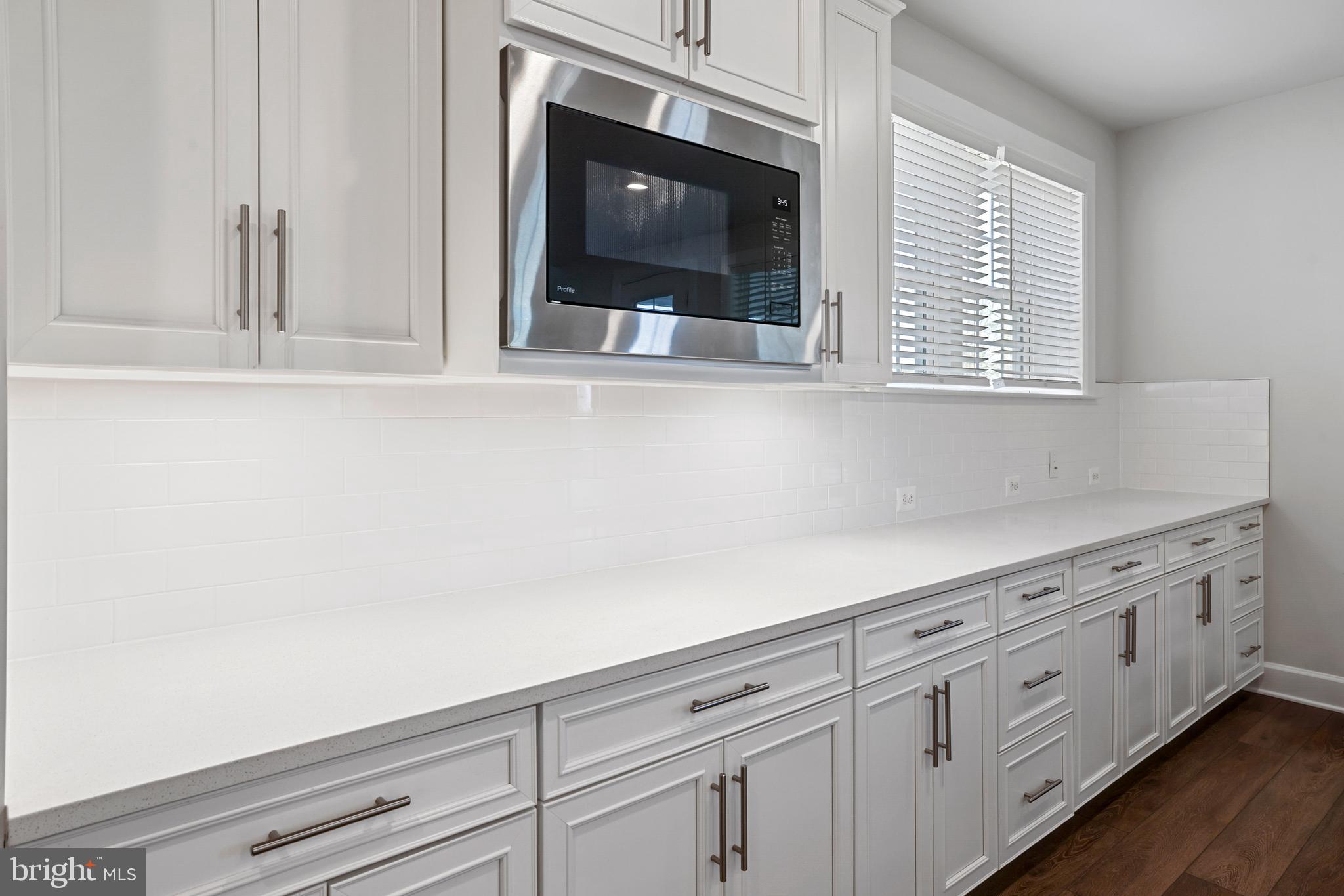 VIRGINIA CROSSING - Residential