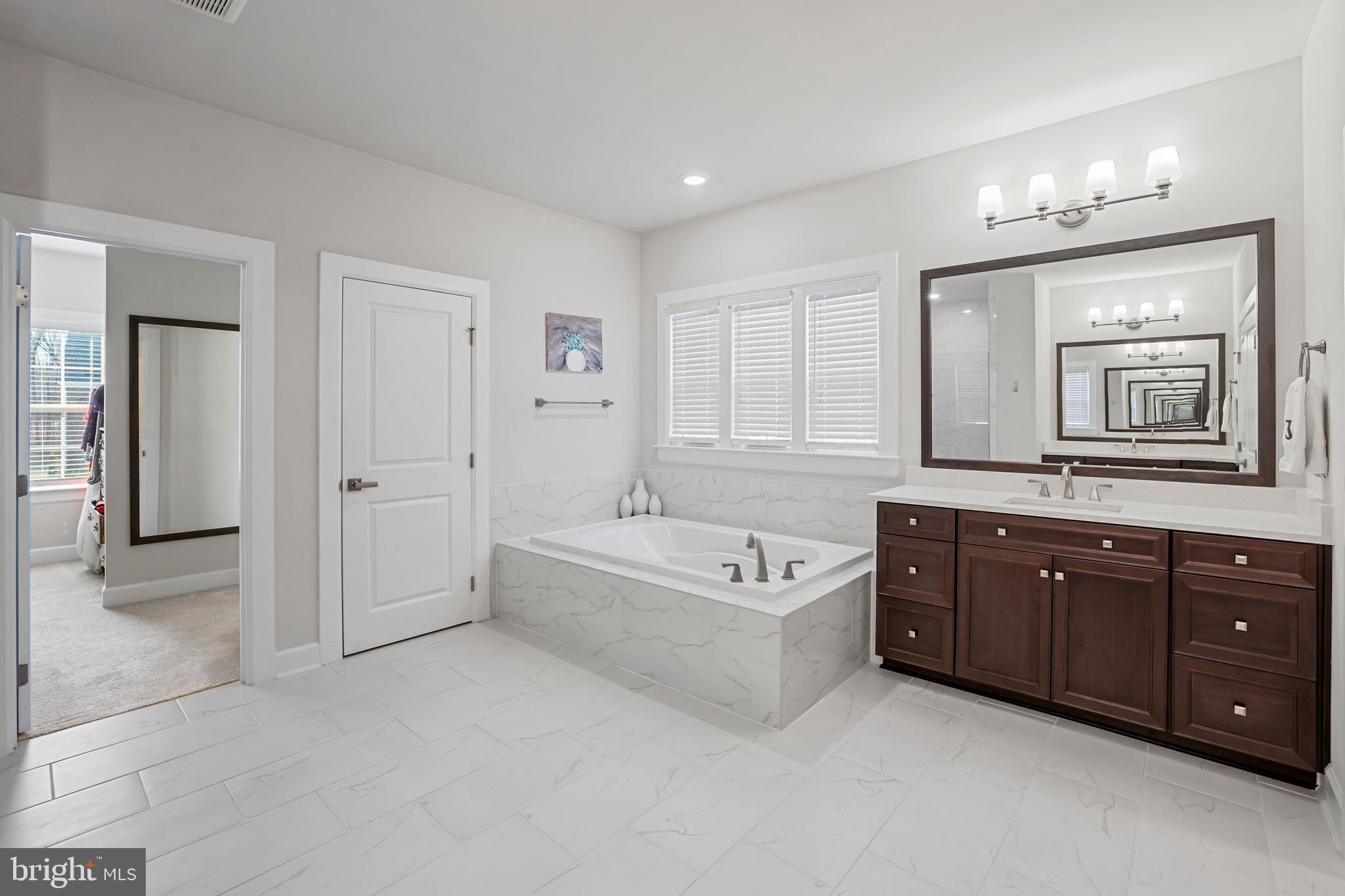 VIRGINIA CROSSING - Residential