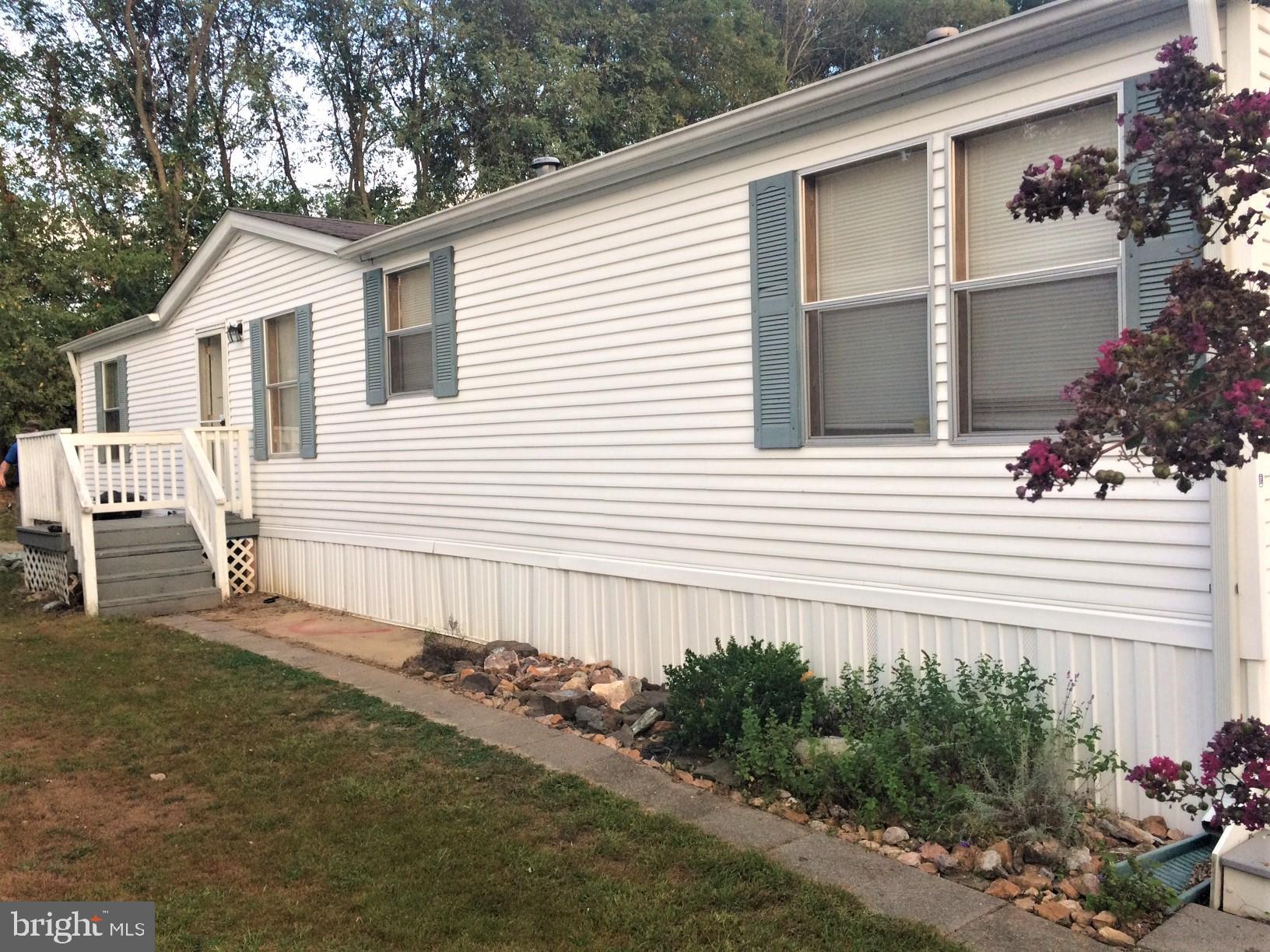 BOONE'S MOBILE ESTATES - Residential