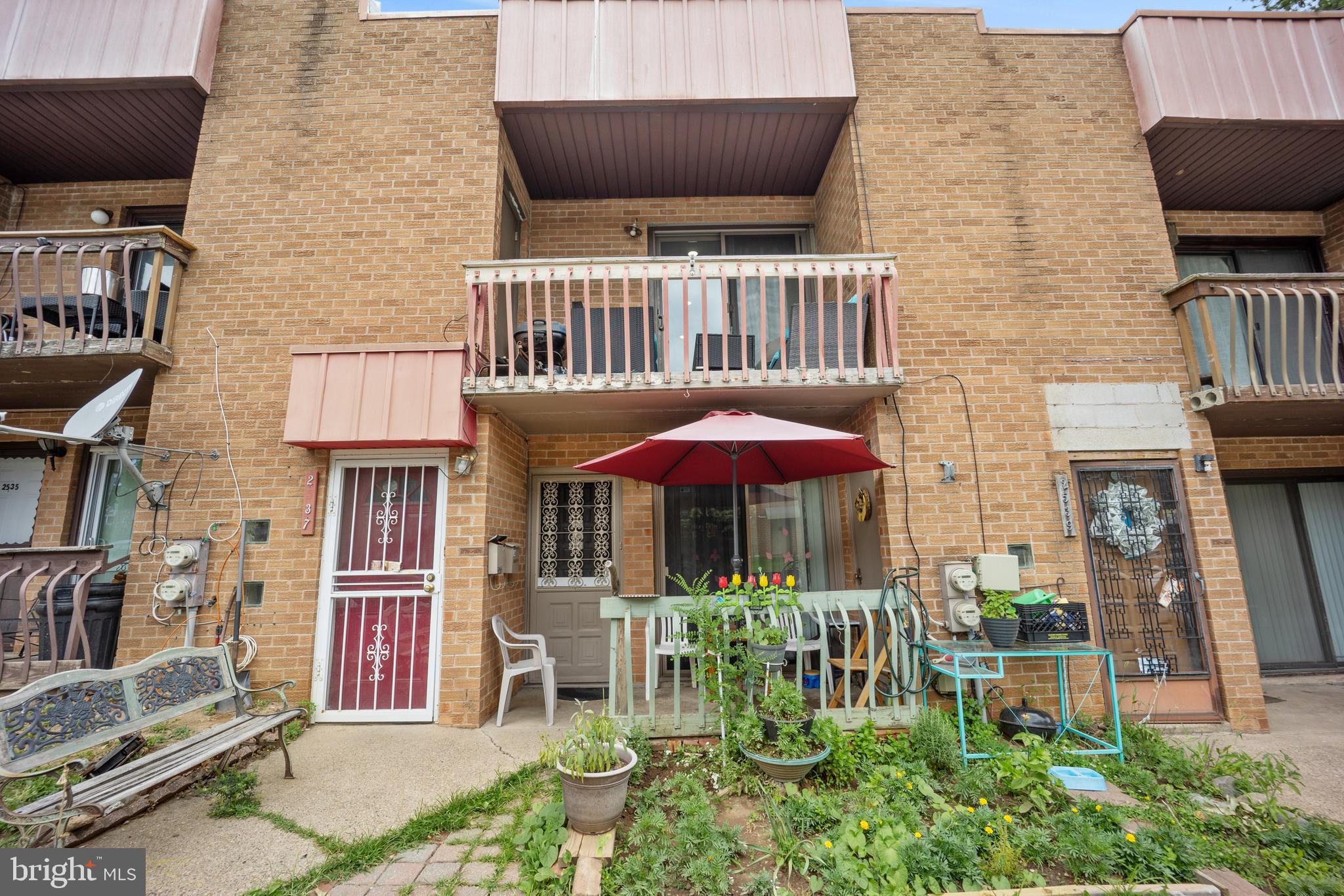 New Listing – 2537 Shelmire Ave, Philadelphia, PA 19152
Exceptional duplex opportunity in the highly desirable Northeast Philadelphia neighborhood. Both units are currently rented with tenants paying $1500 each.   This property features 2 separate units, each offering 2 spacious bedrooms, updated kitchens, and modern living areas.
Each unit includes central air and a private entrance for added comfort and convenience. Ideally located within walking distance to Roosevelt Mall, shopping centers, restaurants, and other popular amenities.
Take advantage of the reduced price and walk into instant positive equity. Perfect for investors or owner-occupants looking for strong income potential in a prime location.