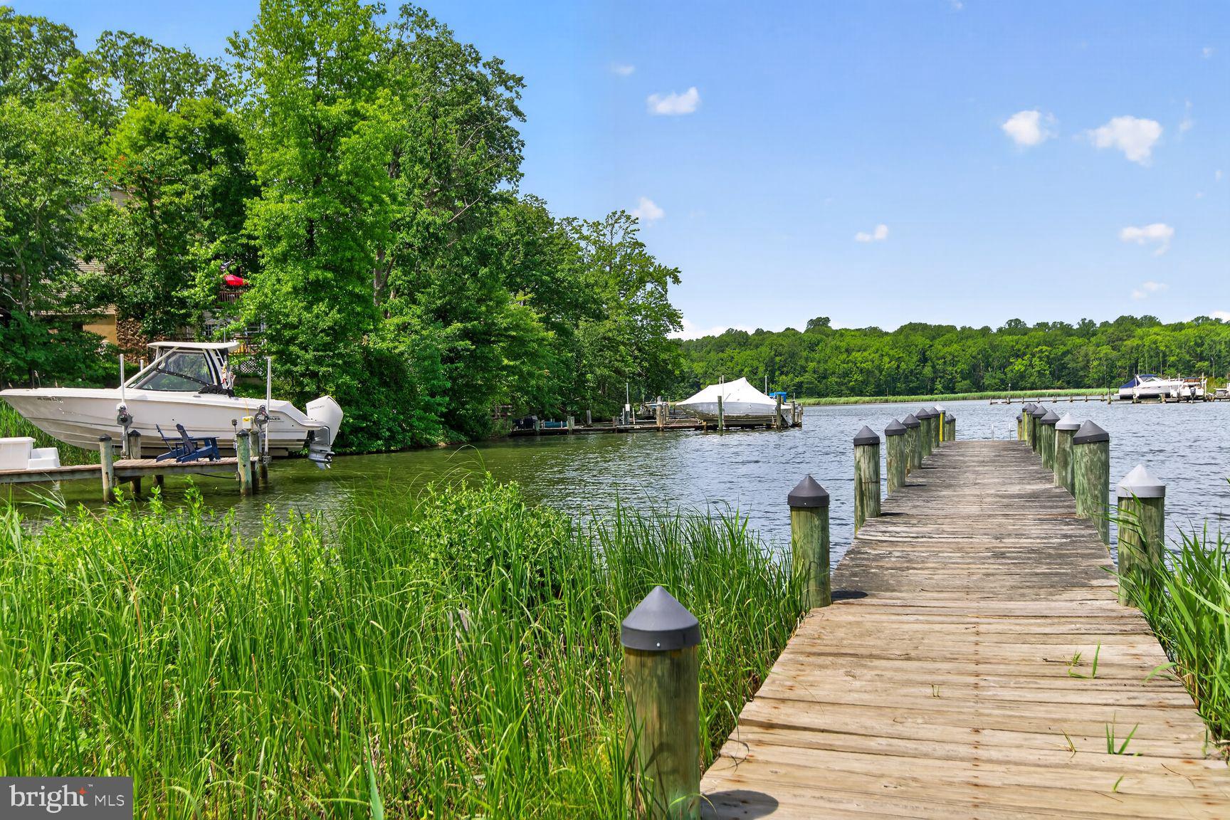 HOLLY HILL HARBOR - Residential