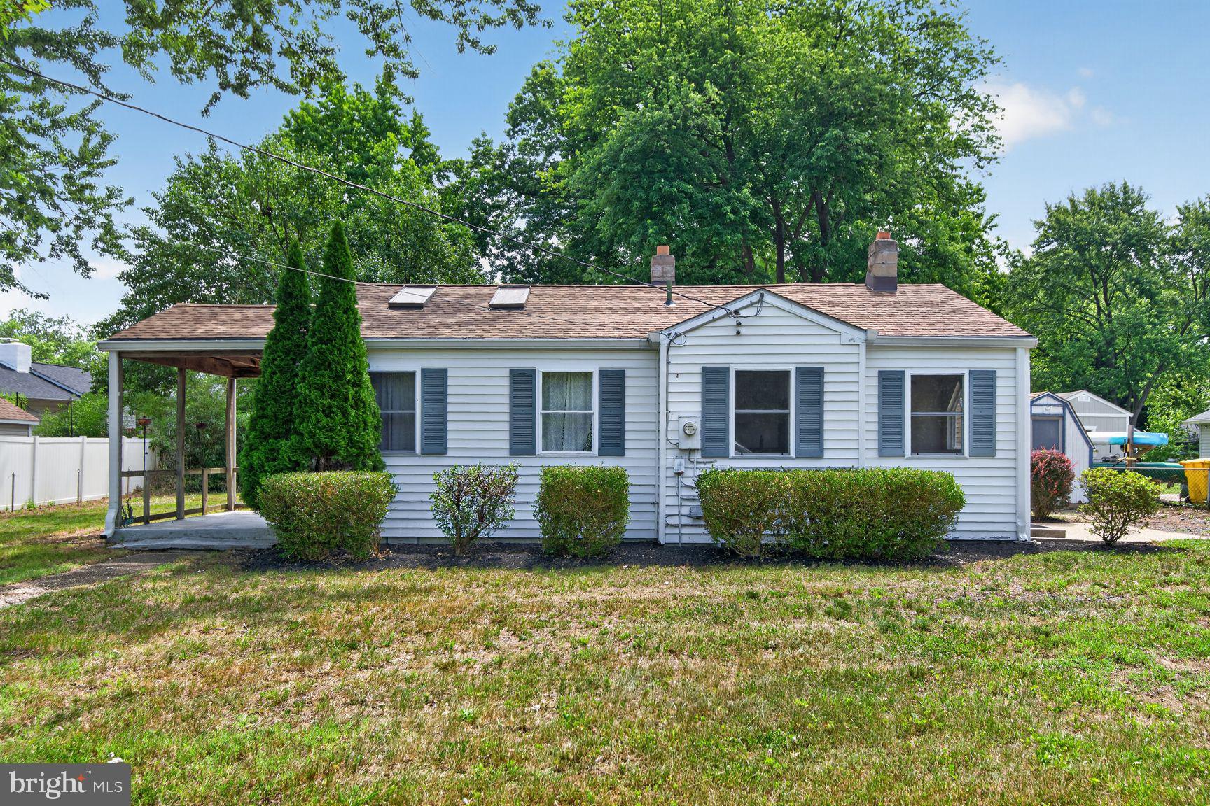 What a great price in a great Mayo community. This home features, two nice bedrooms with a full bath and another half bath. The kitchen includes all updated appliances, dinning area off the kitchen. Utility room includes washer and dryer, half bath, hot water heater, oil furnace and water pressure tank. Large living room has a carpeted loft for storage or kids playroom. Off the Living room is a 12x20 patio, which is directly across from the community park and playground. Also in the park is the community boat ramp which will take you and your boat to the West River and the Chesapeake Bay. The exterior of the home includes a 12x20 shed, plus a playground set for the kids.