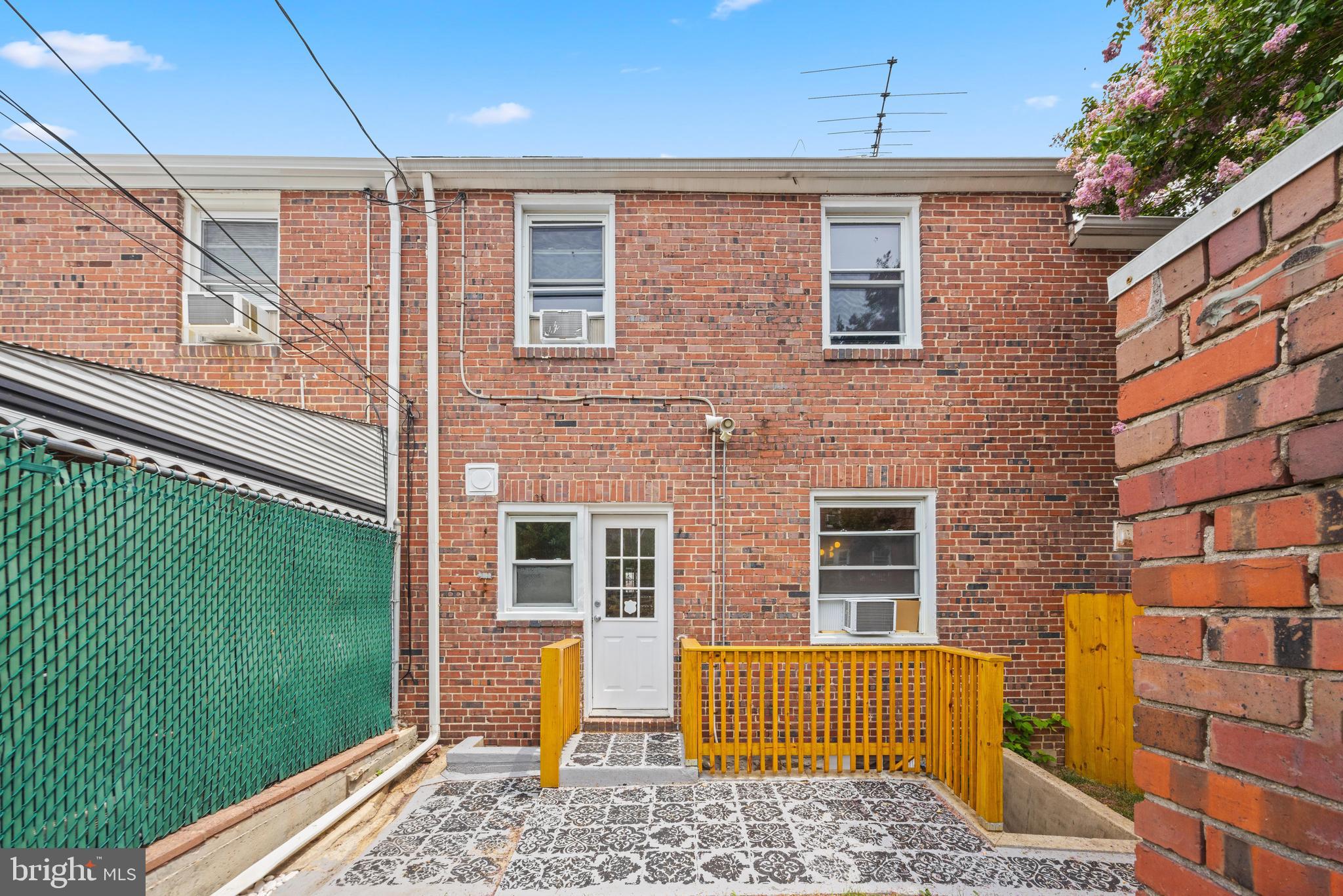 EDNOR GARDENS HISTORIC DISTRICT - Residential