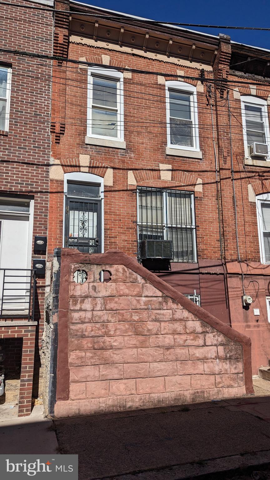 Investor Alert!  Prime Point Breeze rehab opportunity available now!  Currently 3 BR 1B rowhome, ready for a complete overhaul.  Be the first to evaluate and take advantage of this choice parcel in poppin' Point Breeze!
