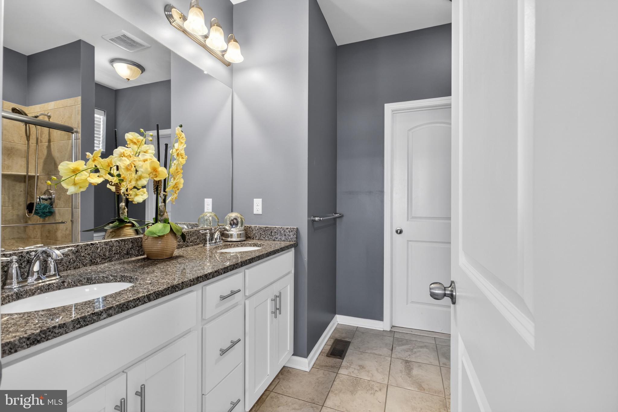 HYETTS CROSSING - Residential