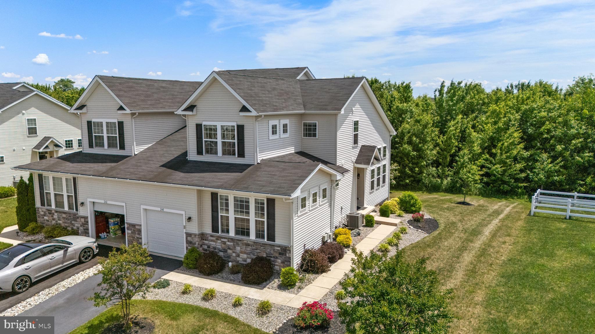HYETTS CROSSING - Residential