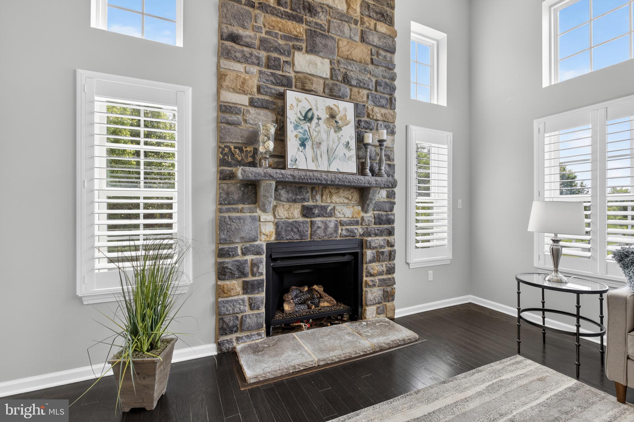 HYETTS CROSSING - Residential