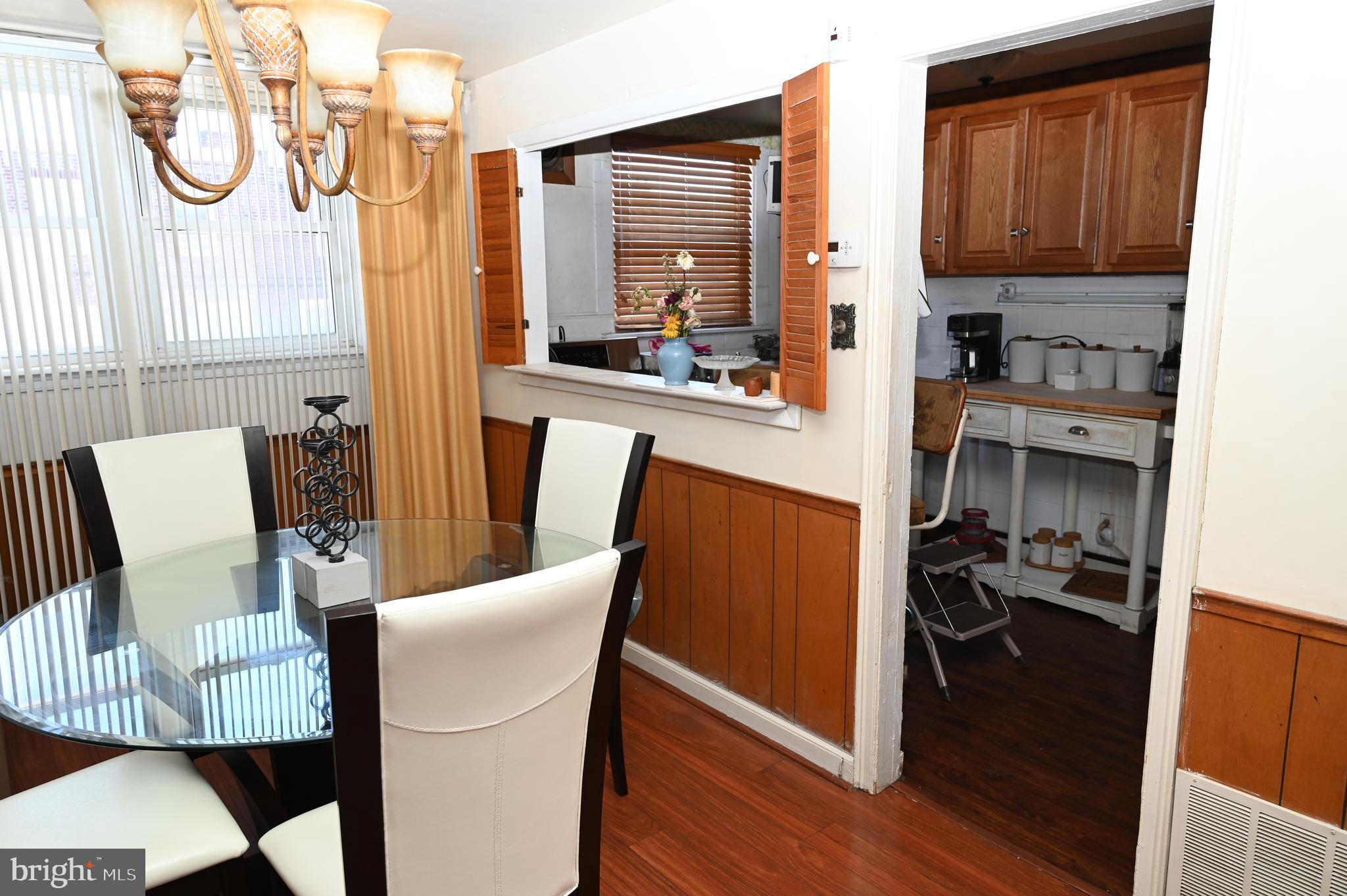 WEST OAK LANE - Residential