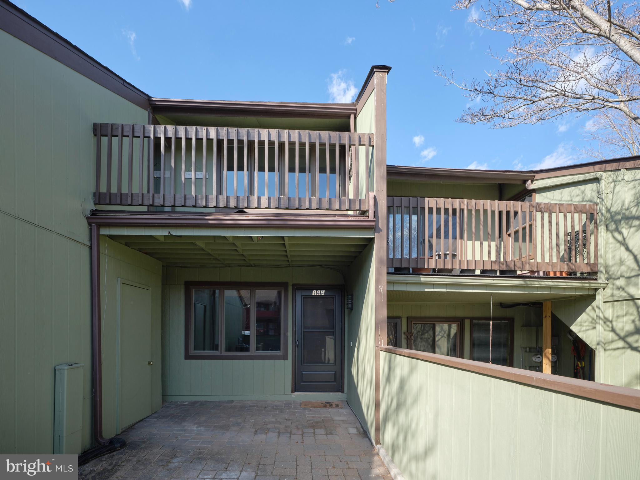 VILLAGE II - Residential Lease
