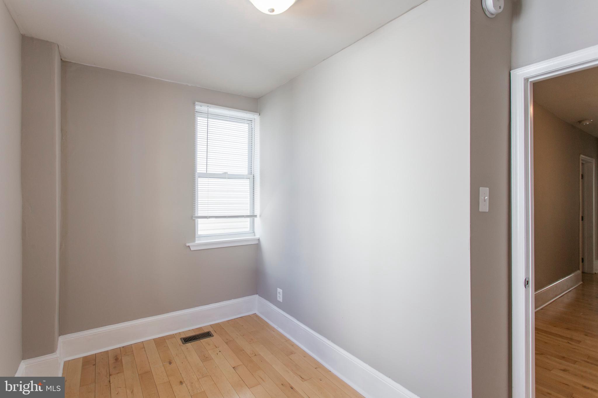 POINT BREEZE - Residential Lease