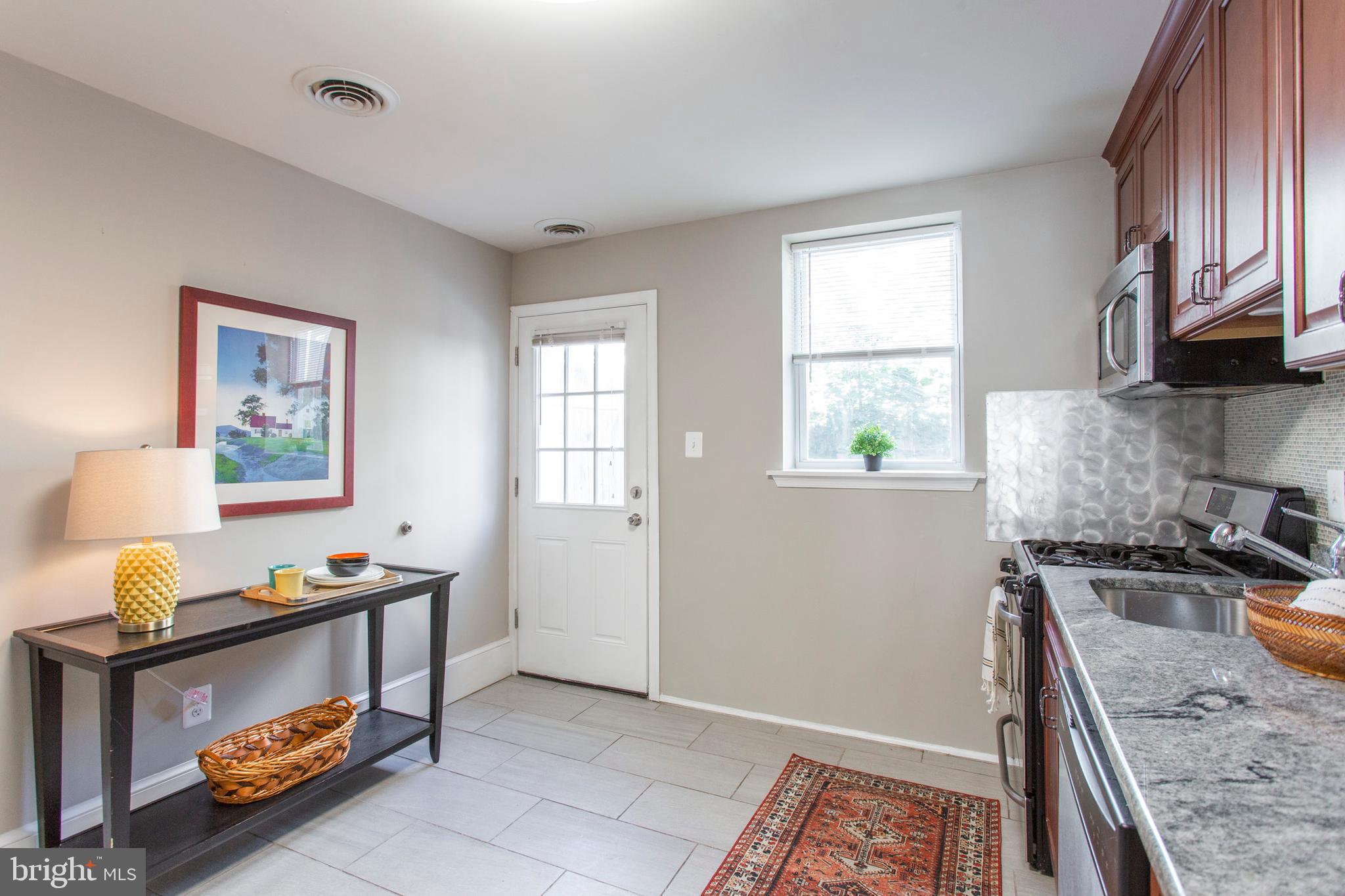 POINT BREEZE - Residential Lease