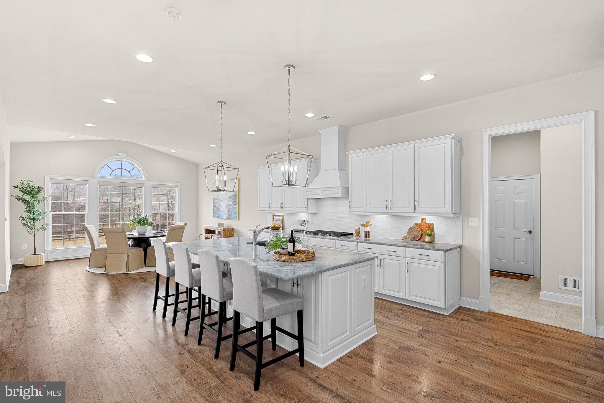 BLACK OAK CREEK - Residential