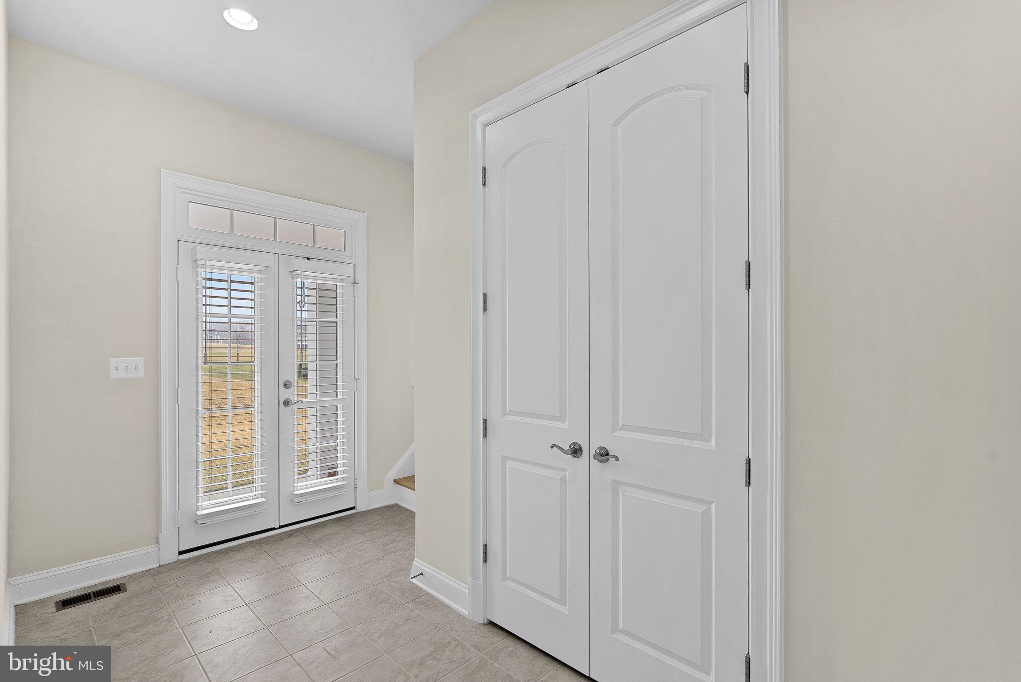 BLACK OAK CREEK - Residential