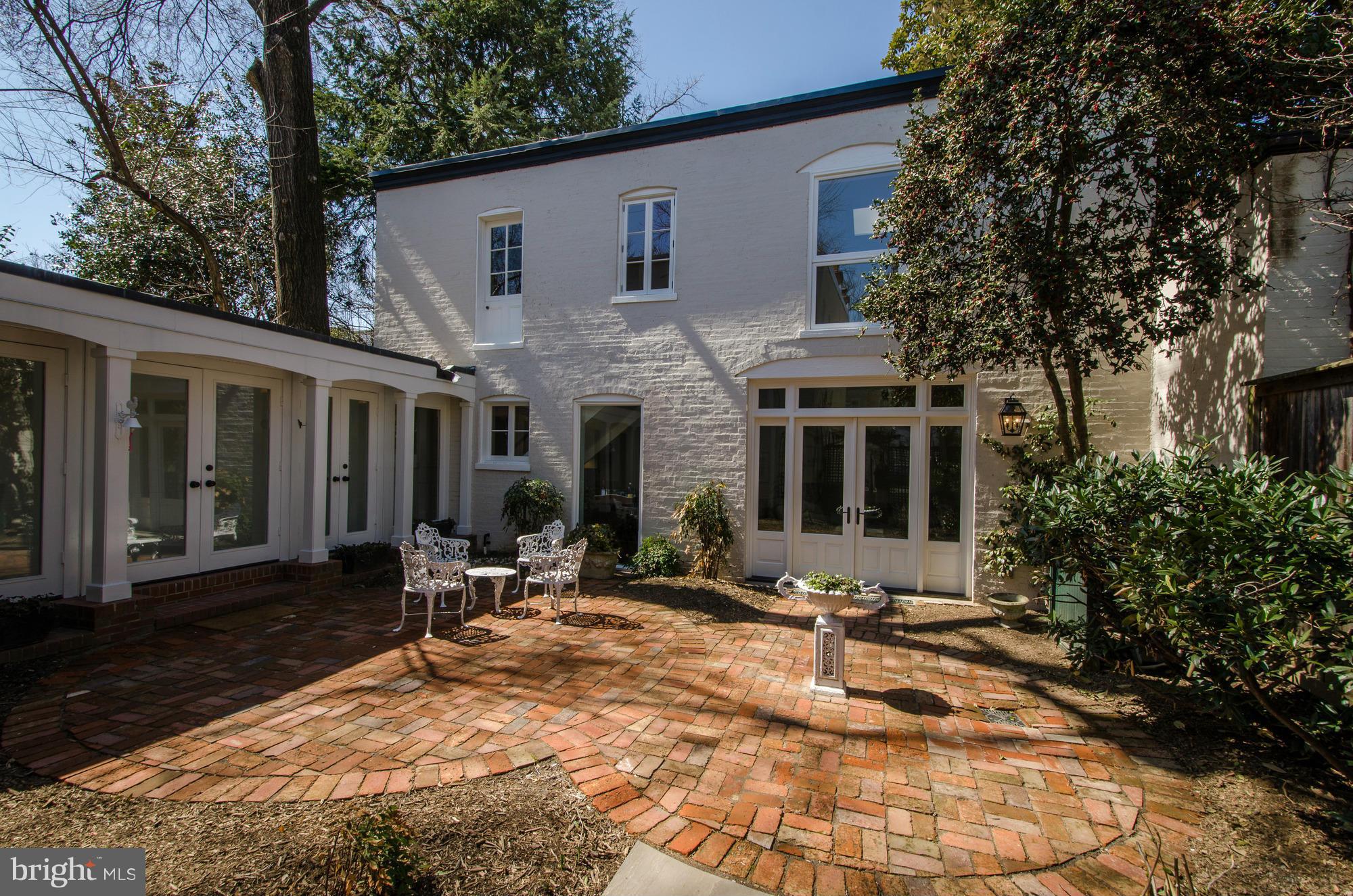 GEORGETOWN - Residential