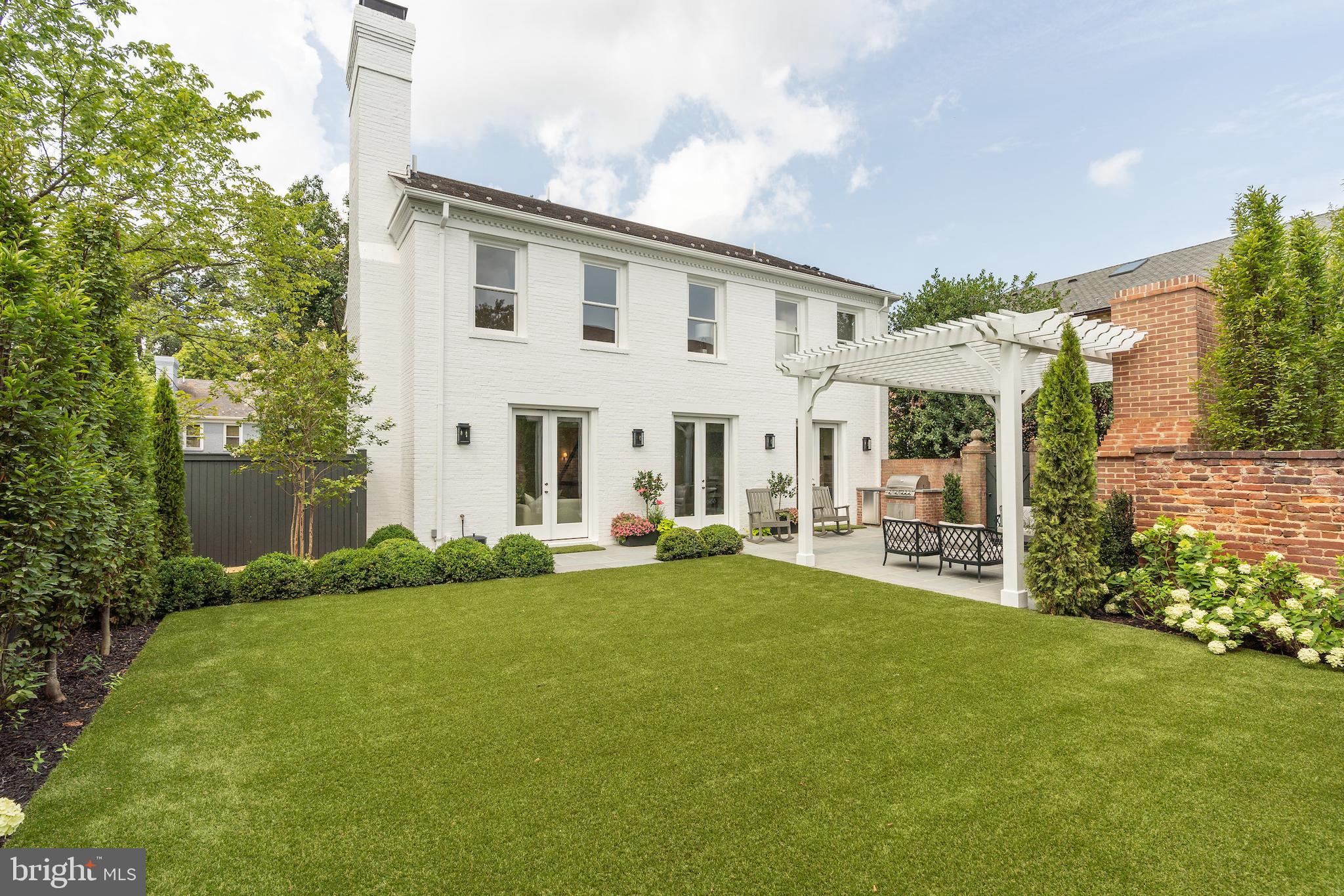 GEORGETOWN - Residential