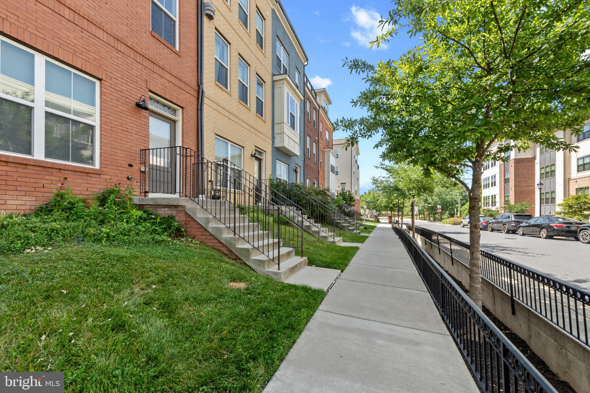 GLENMONT METROCENTRE - Residential