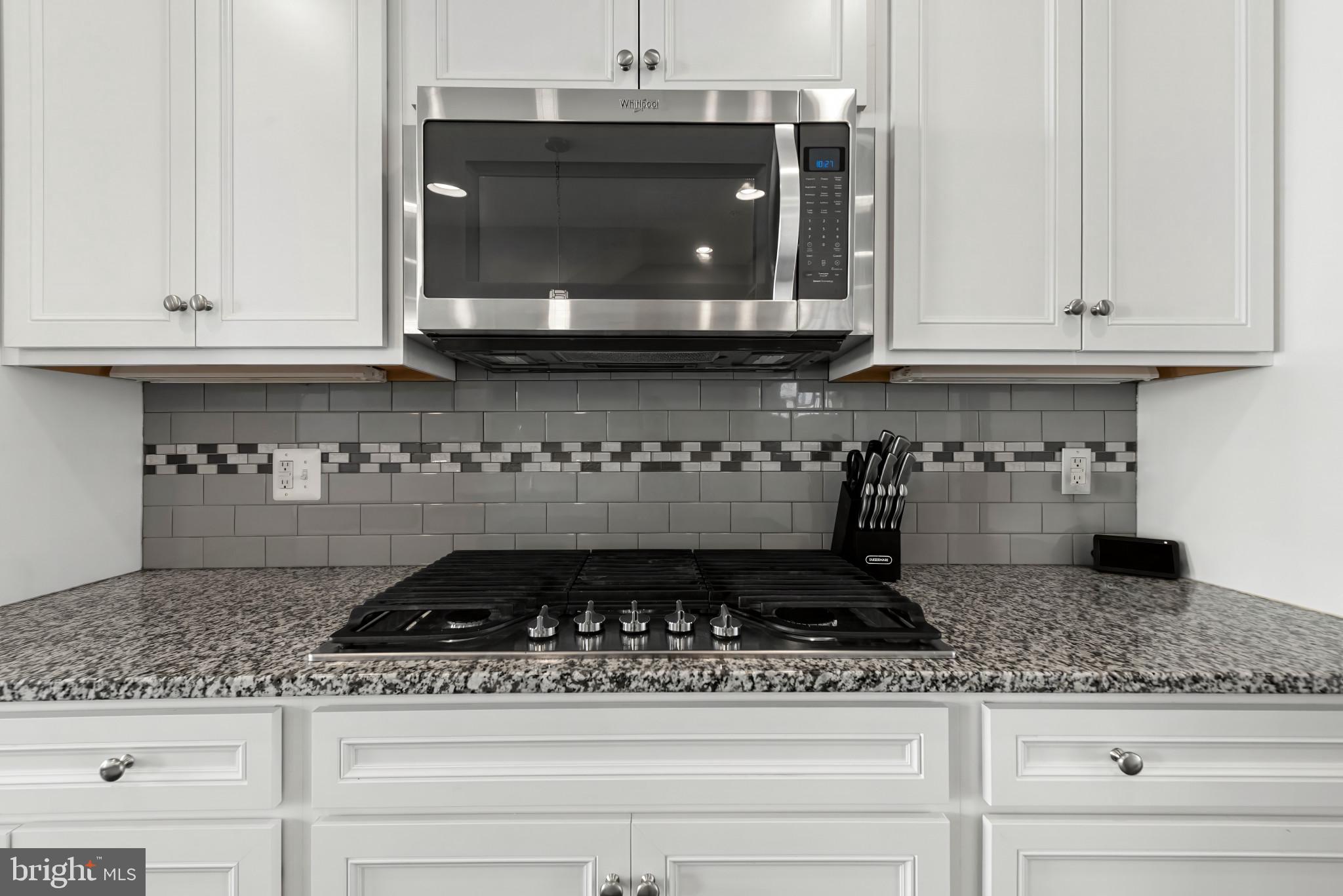 GLENMONT METROCENTRE - Residential