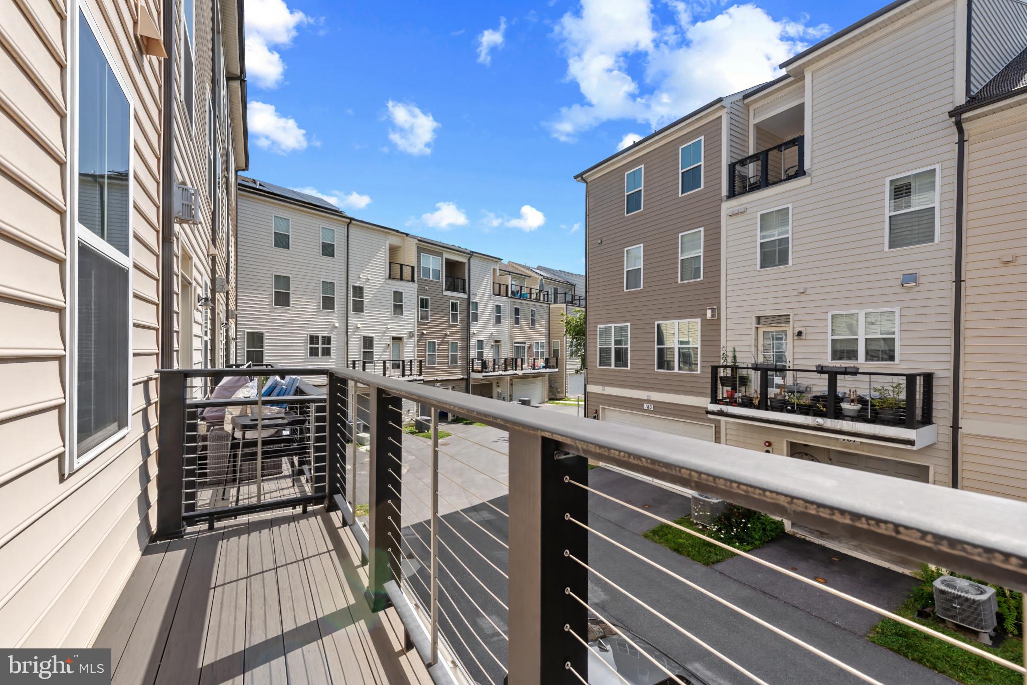 GLENMONT METROCENTRE - Residential