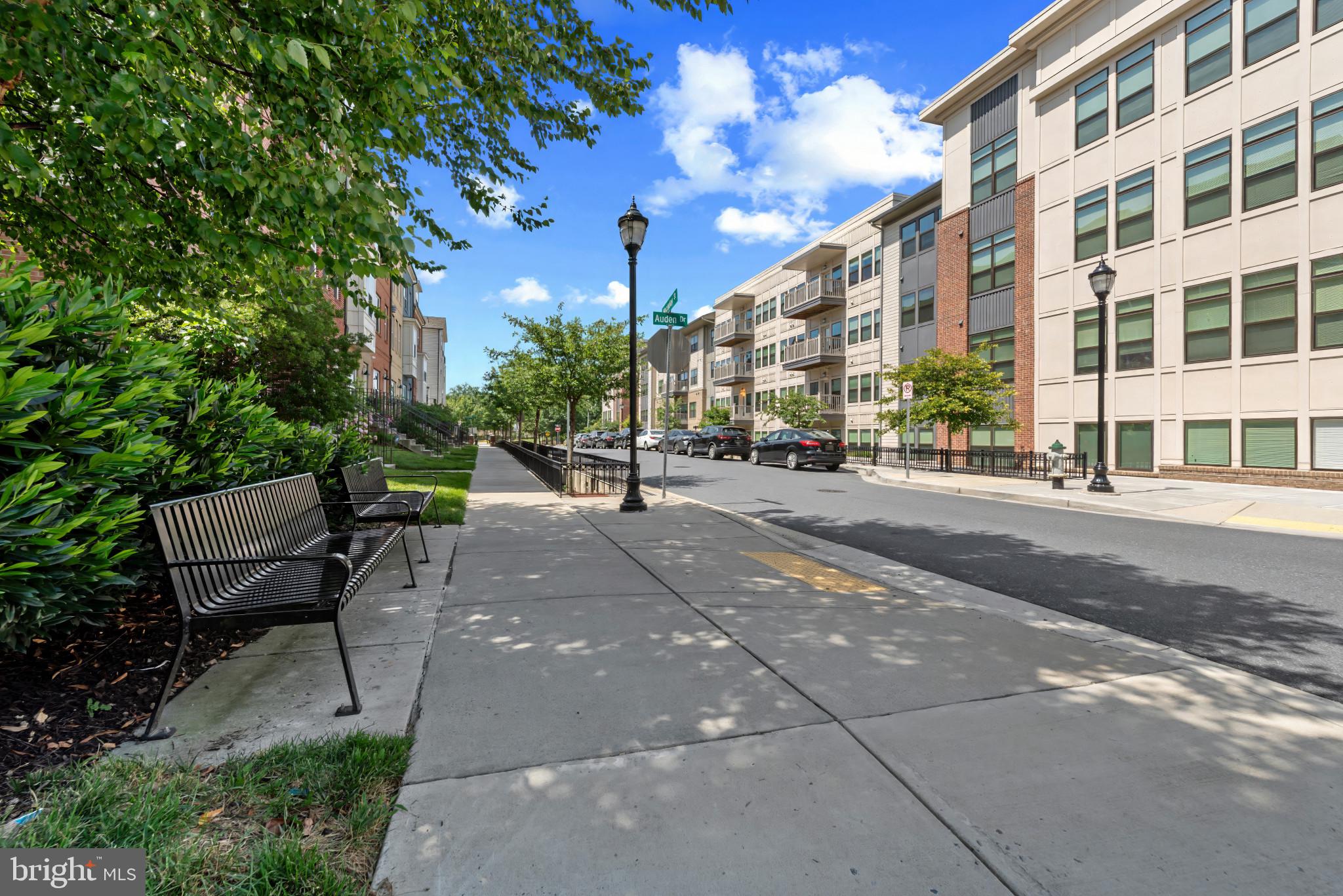 GLENMONT METROCENTRE - Residential