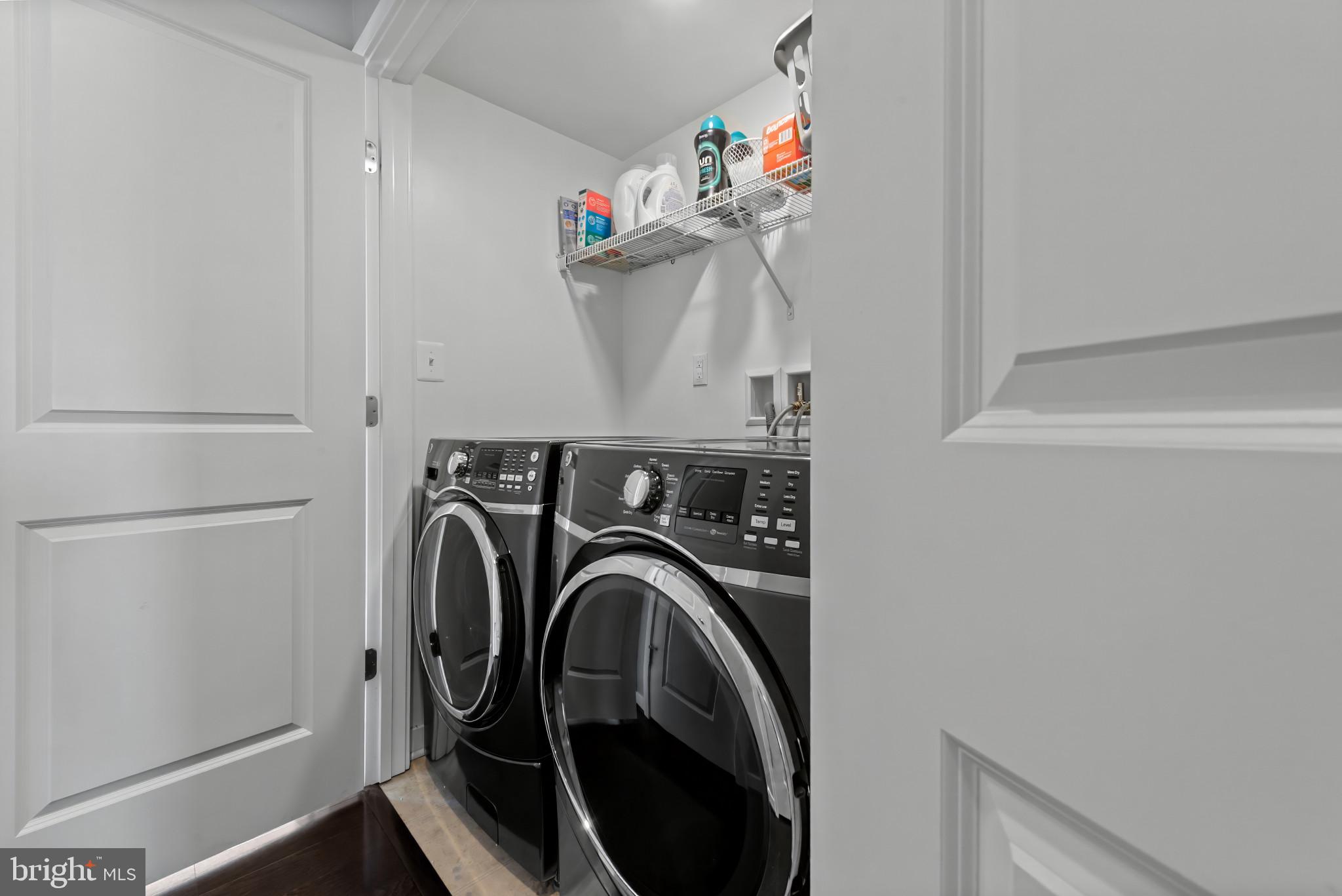 GLENMONT METROCENTRE - Residential