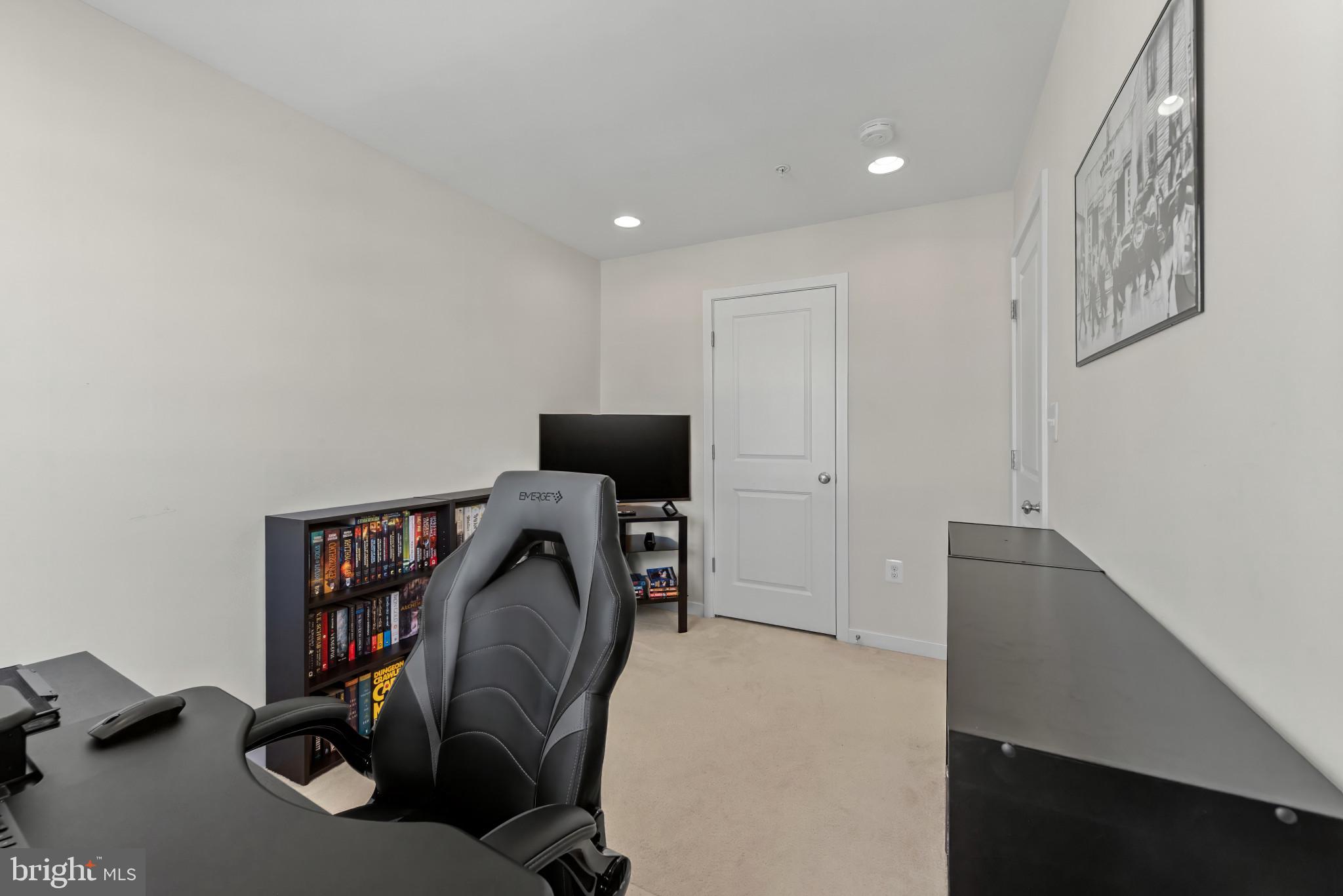 GLENMONT METROCENTRE - Residential