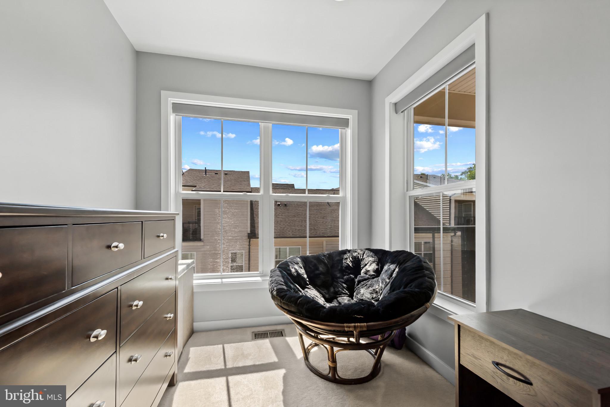 GLENMONT METROCENTRE - Residential