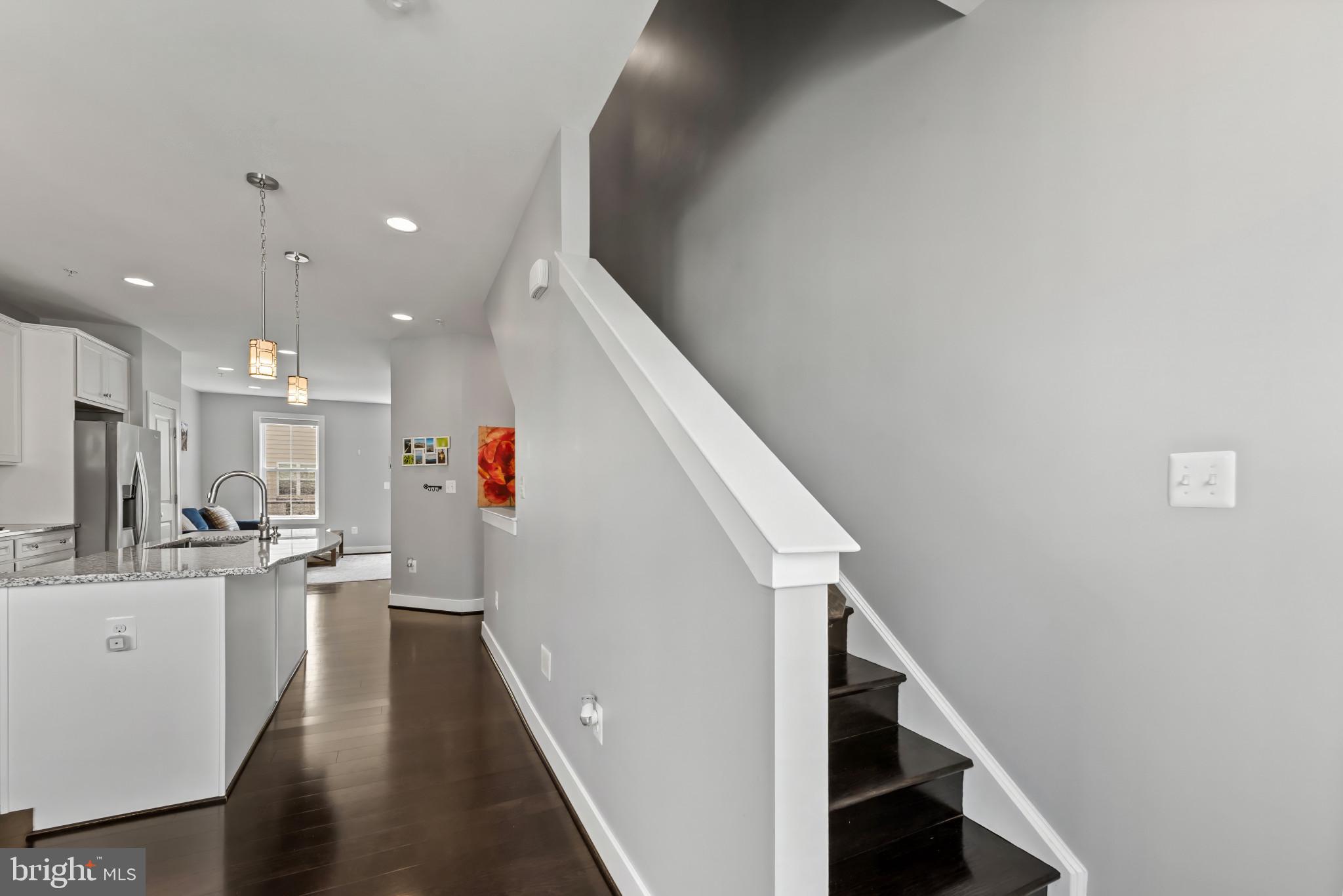 GLENMONT METROCENTRE - Residential
