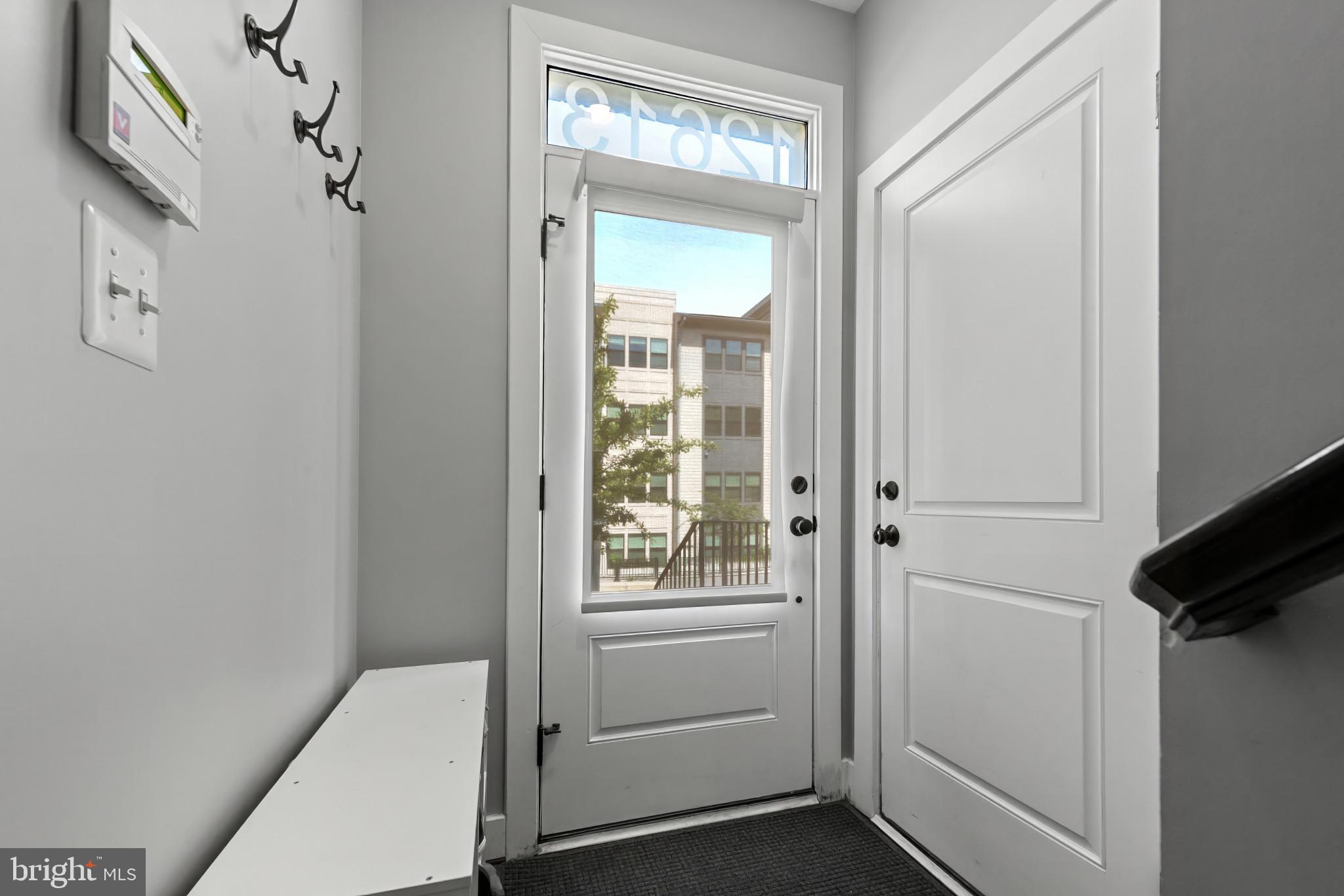 GLENMONT METROCENTRE - Residential