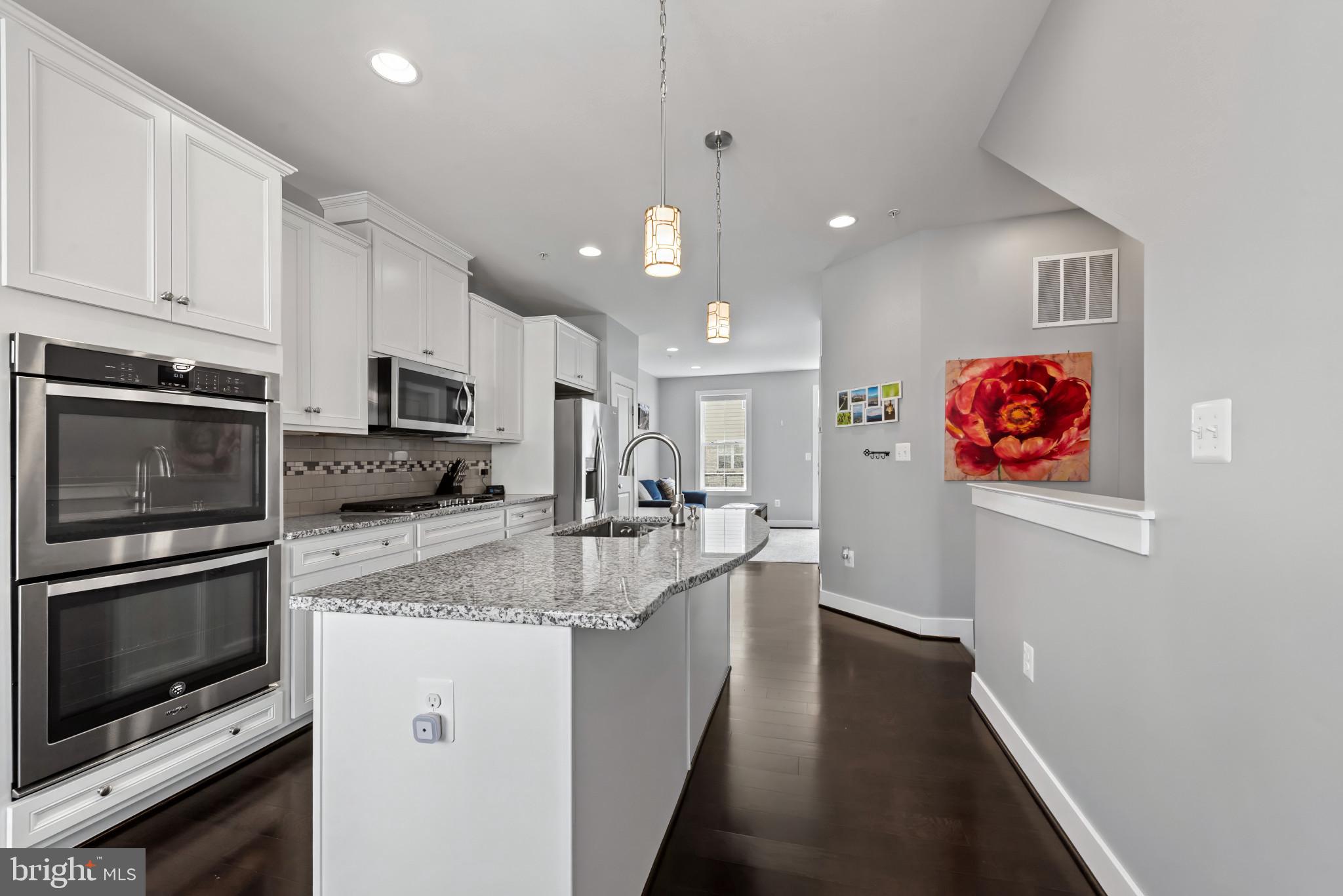 GLENMONT METROCENTRE - Residential