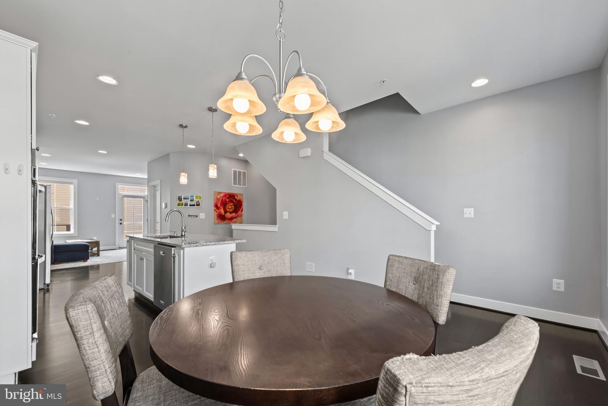 GLENMONT METROCENTRE - Residential